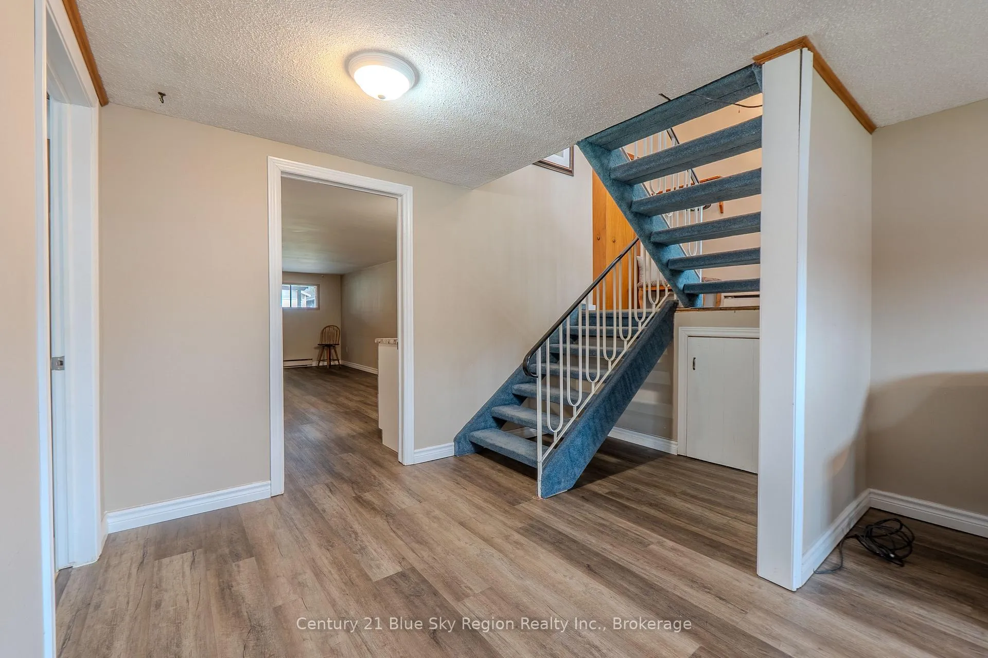 Photo 31 of 1064 Premier Road, North Bay, Ferris — HOMEH