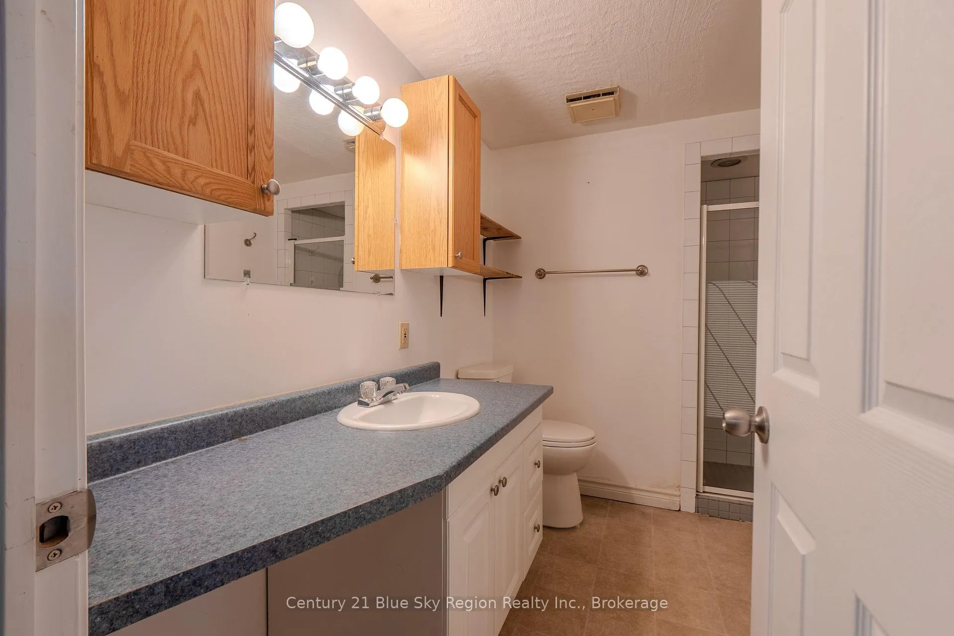 Photo 36 of 1064 Premier Road, North Bay, Ferris — HOMEH