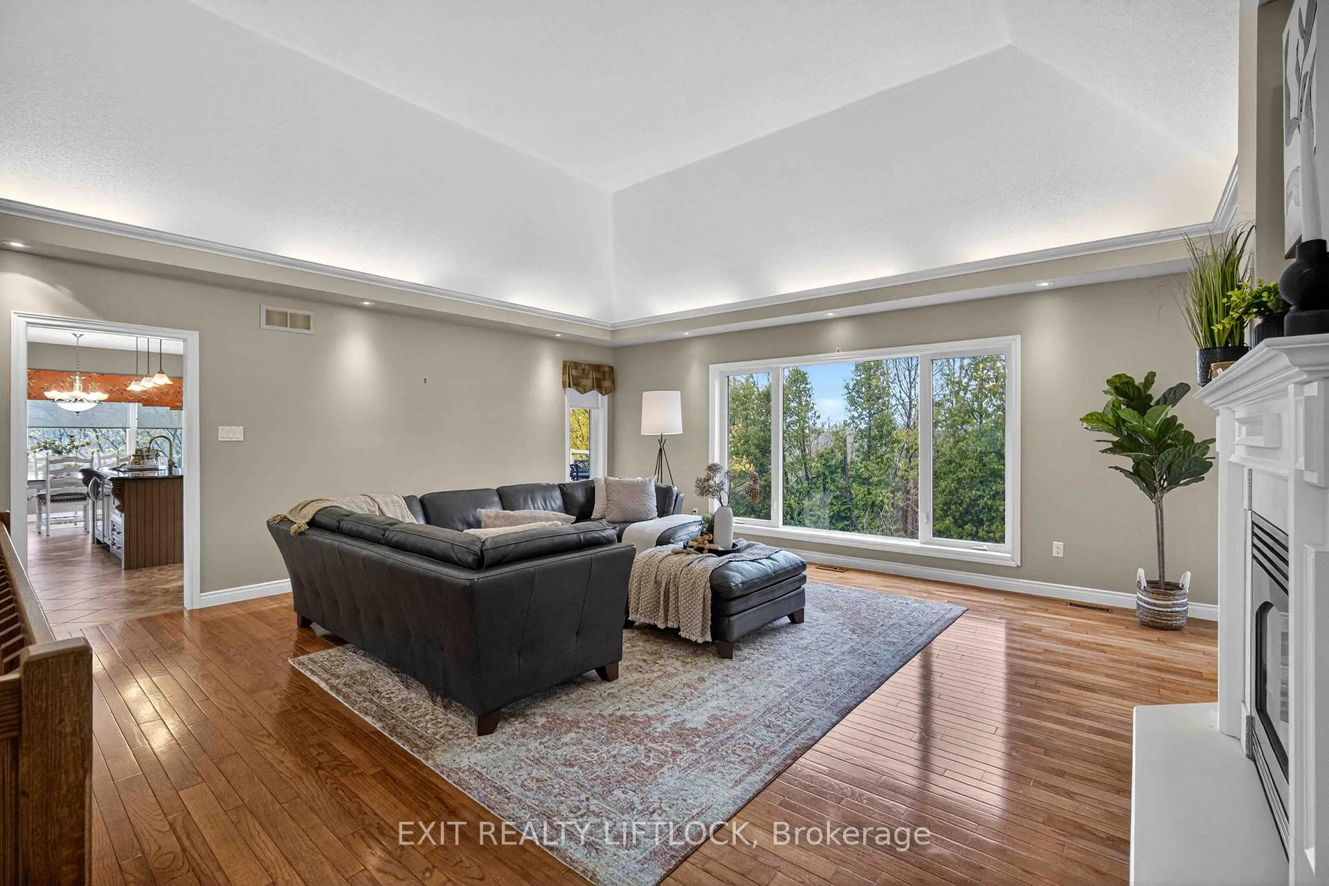 Photo 9 of 2045 Campbell Avenue, Cavan Monaghan, Cavan-Monaghan — HOMEH