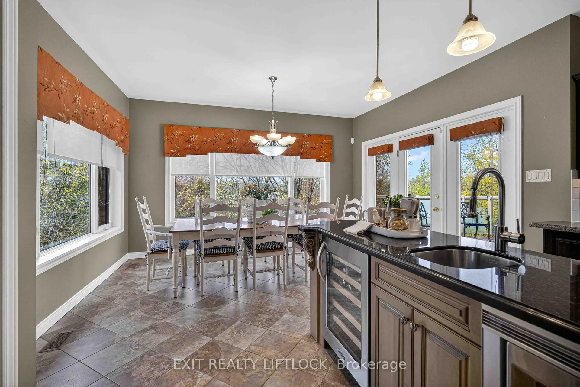 Photo 16 of 2045 Campbell Avenue, Cavan Monaghan, Cavan-Monaghan — HOMEH