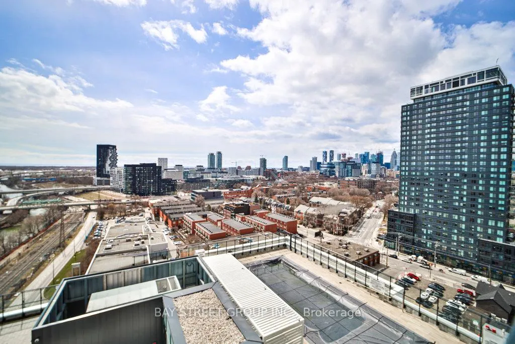 Photo 17 of Unit 1603, 5 Defries Street S, Toronto, Regent Park — HOMEH