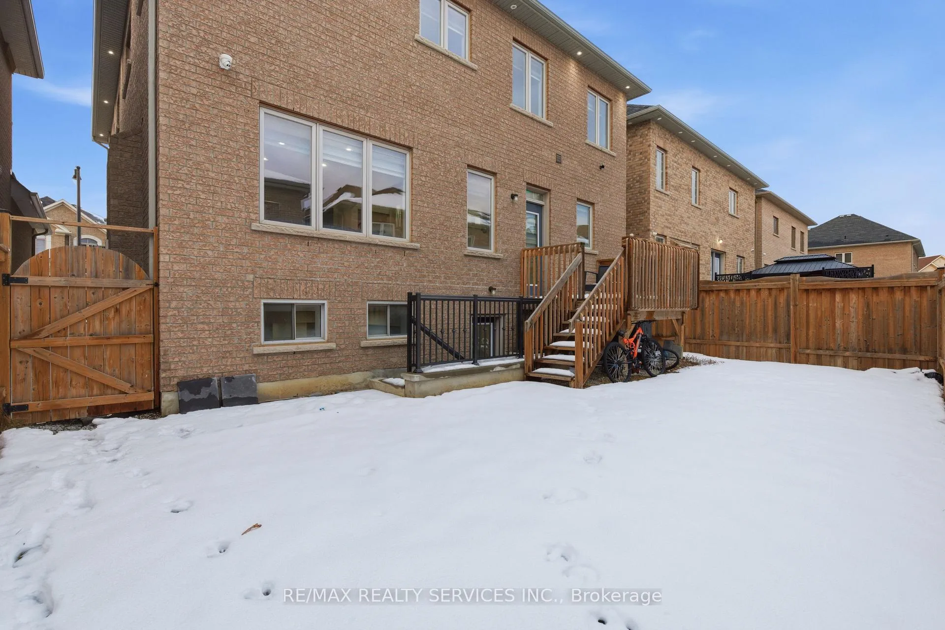 Photo 49 of 7 Caboose Street, Brampton, Northwest Brampton — HOMEH