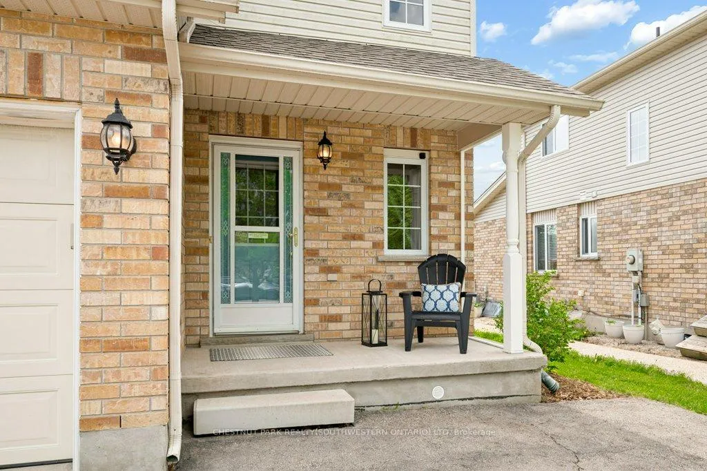 Photo 4 of 76 Stiefelmeyer Crescent, Wilmot — HOMEH