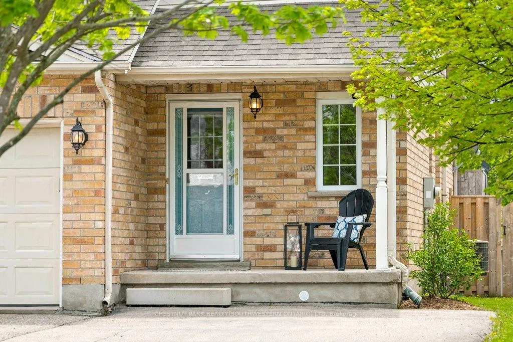 Photo 6 of 76 Stiefelmeyer Crescent, Wilmot — HOMEH