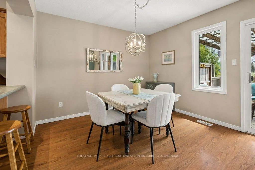 Photo 17 of 76 Stiefelmeyer Crescent, Wilmot — HOMEH