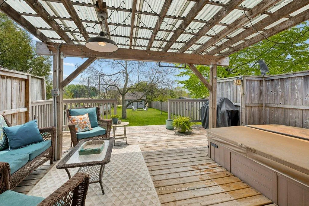Photo 35 of 76 Stiefelmeyer Crescent, Wilmot — HOMEH