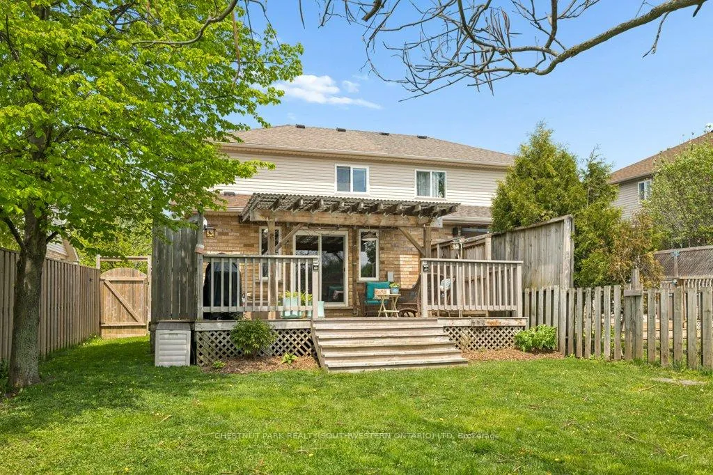Photo 39 of 76 Stiefelmeyer Crescent, Wilmot — HOMEH