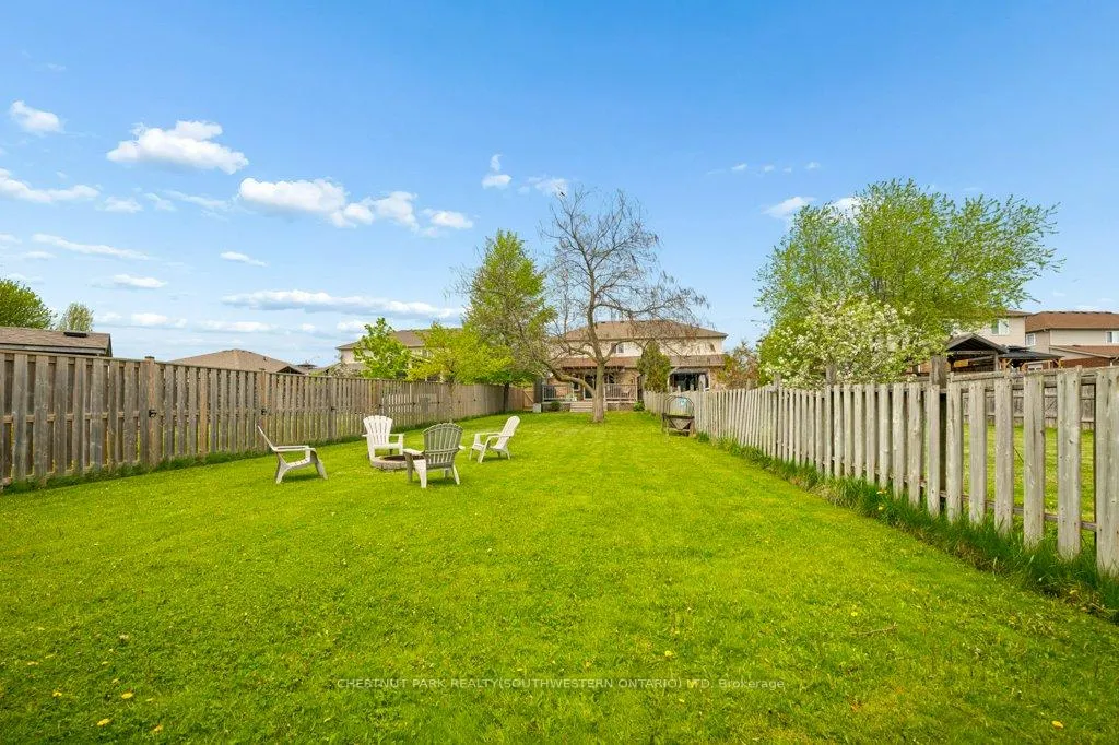 Photo 43 of 76 Stiefelmeyer Crescent, Wilmot — HOMEH