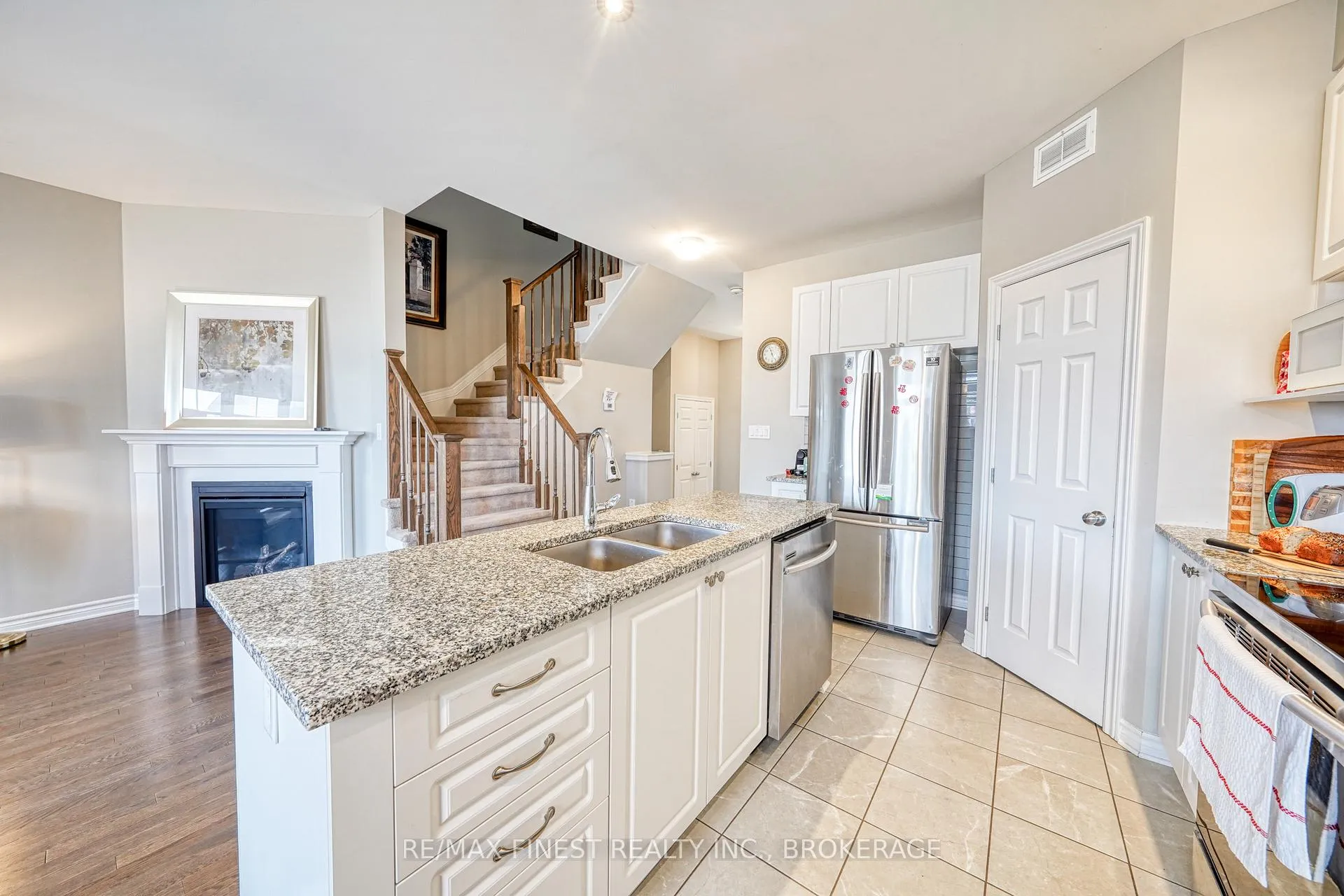 Photo 9 of 1123 Barrow Avenue, Kingston, East Gardiners Rd — HOMEH