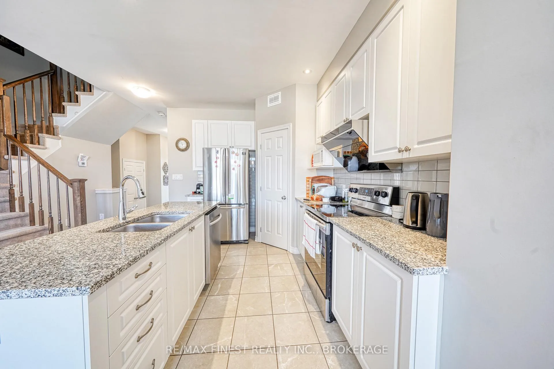 Photo 10 of 1123 Barrow Avenue, Kingston, East Gardiners Rd — HOMEH