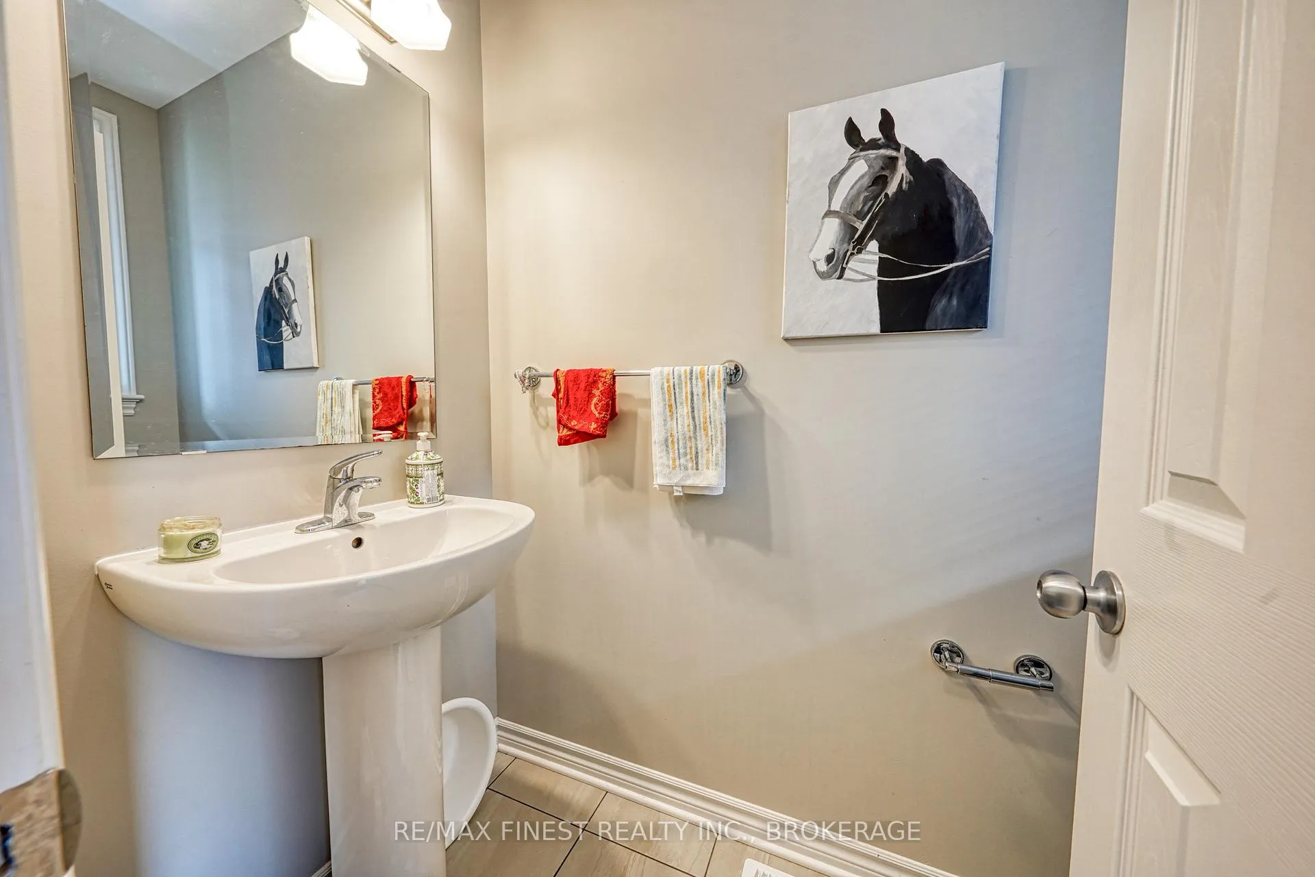 Photo 17 of 1123 Barrow Avenue, Kingston, East Gardiners Rd — HOMEH