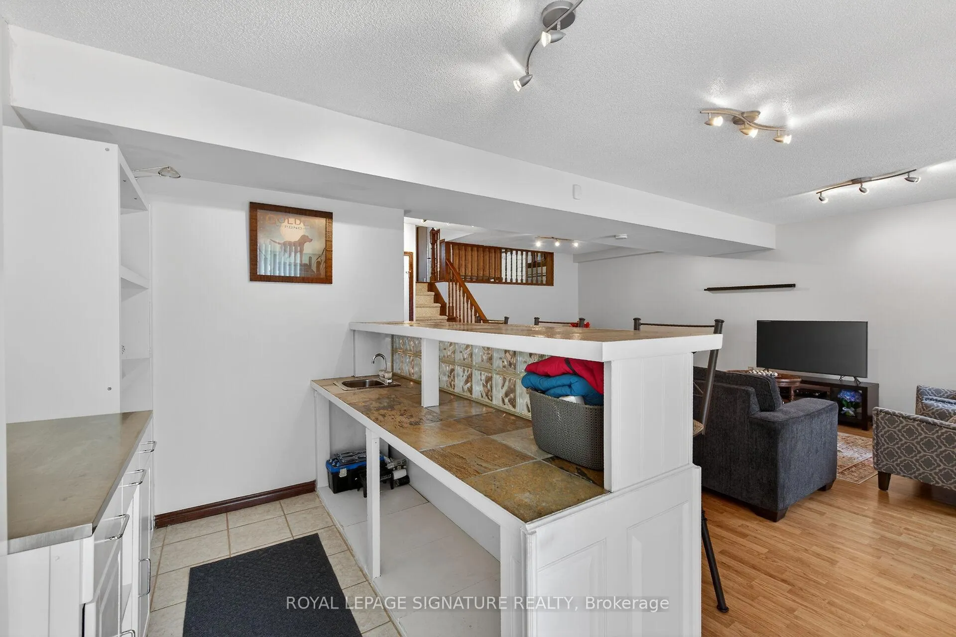Photo 33 of 14 Presidio Drive, Hamilton, Eleanor — HOMEH