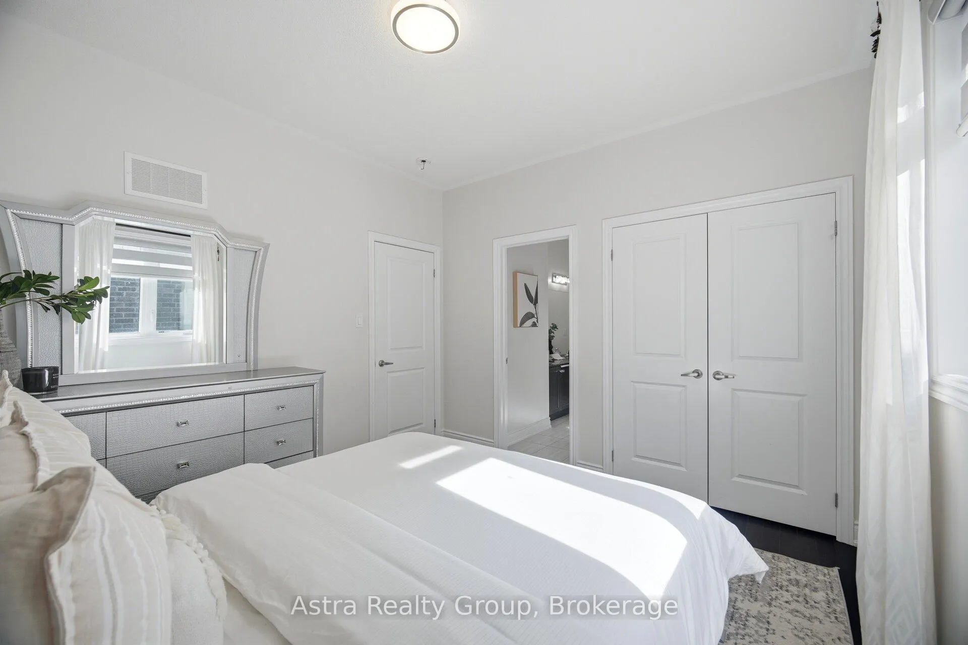 Photo 35 of 78 Gallant Place, Vaughan, Vellore Village — HOMEH