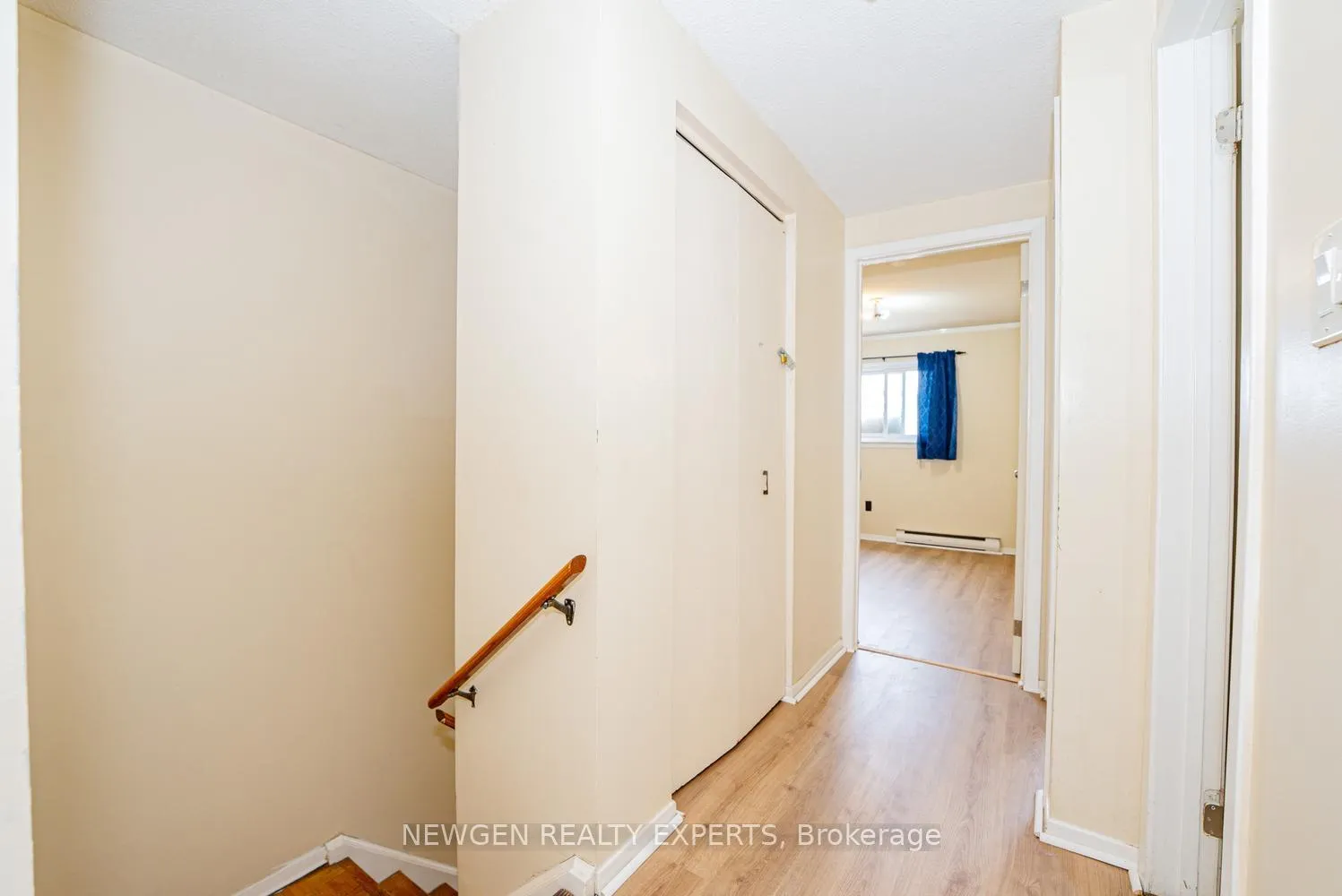 Photo 5 of 27 Briar Path, Brampton, Avondale — HOMEH
