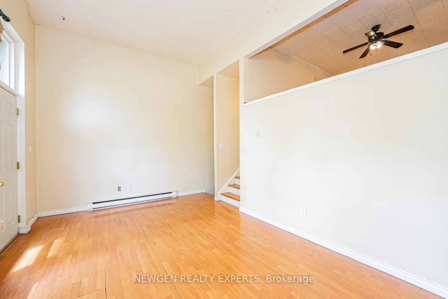Photo 10 of 27 Briar Path, Brampton, Avondale — HOMEH