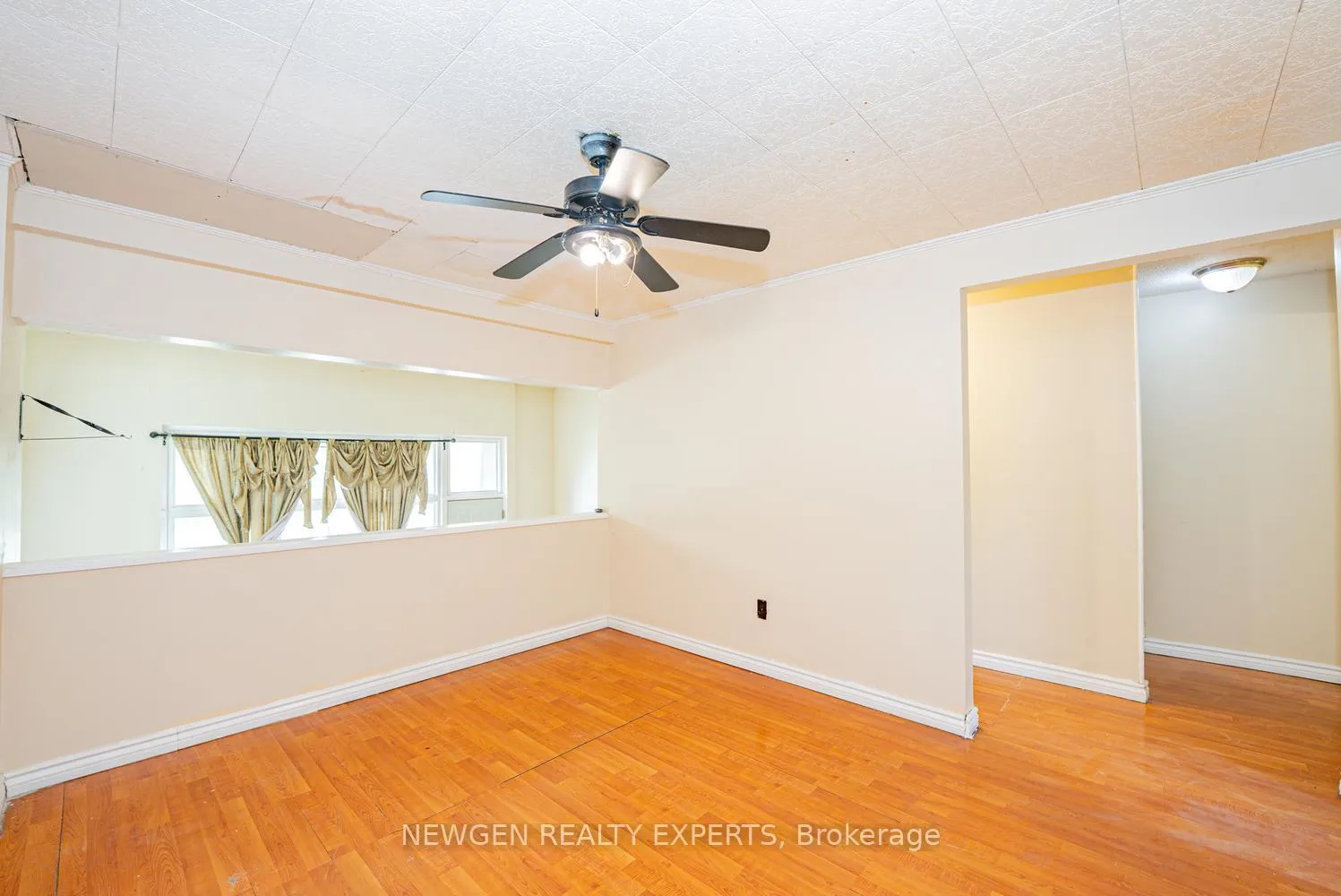 Photo 14 of 27 Briar Path, Brampton, Avondale — HOMEH