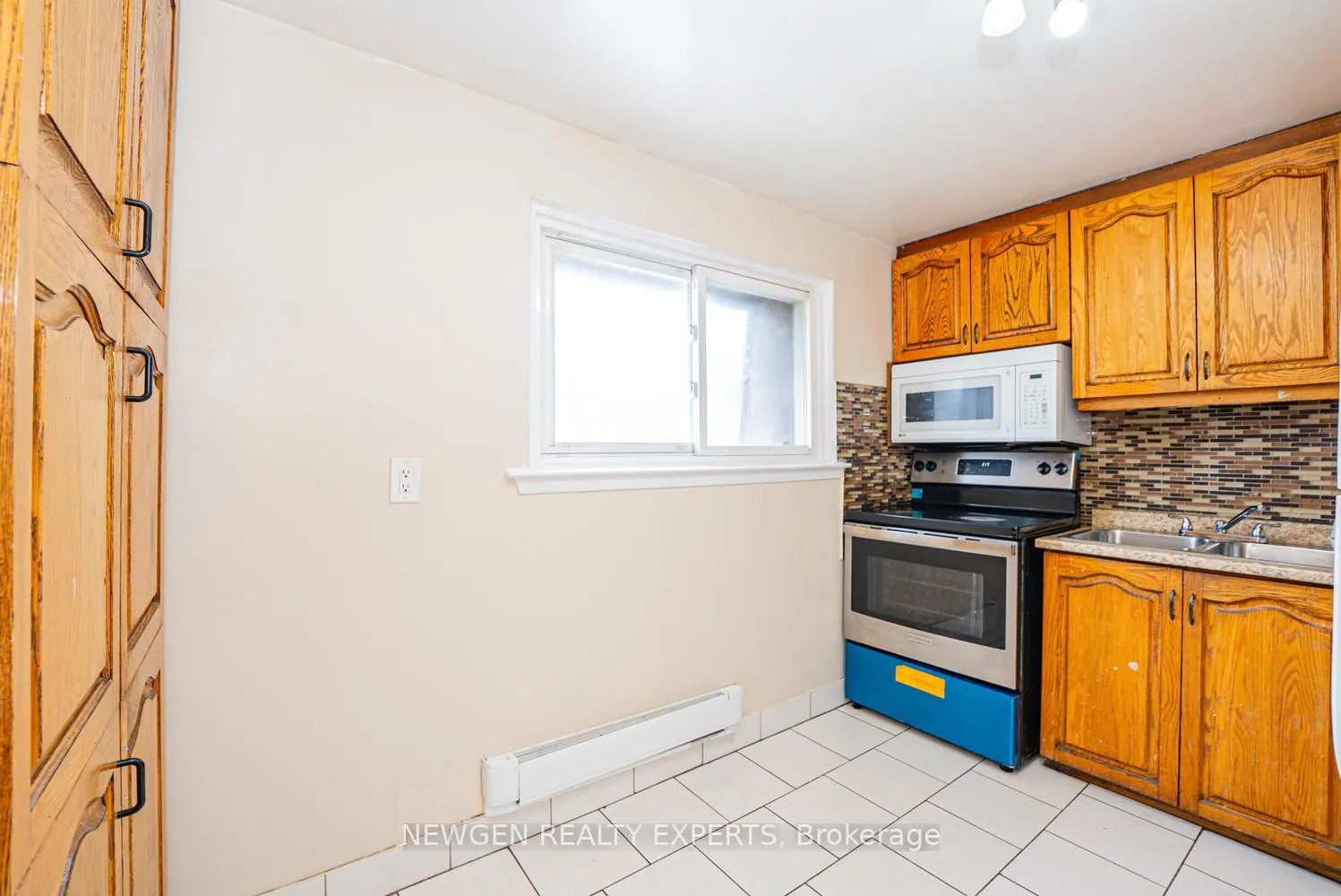 Photo 17 of 27 Briar Path, Brampton, Avondale — HOMEH