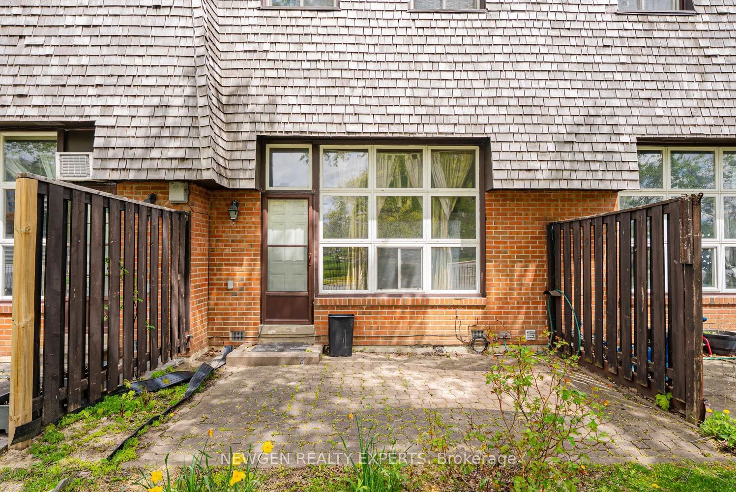 Photo 34 of 27 Briar Path, Brampton, Avondale — HOMEH