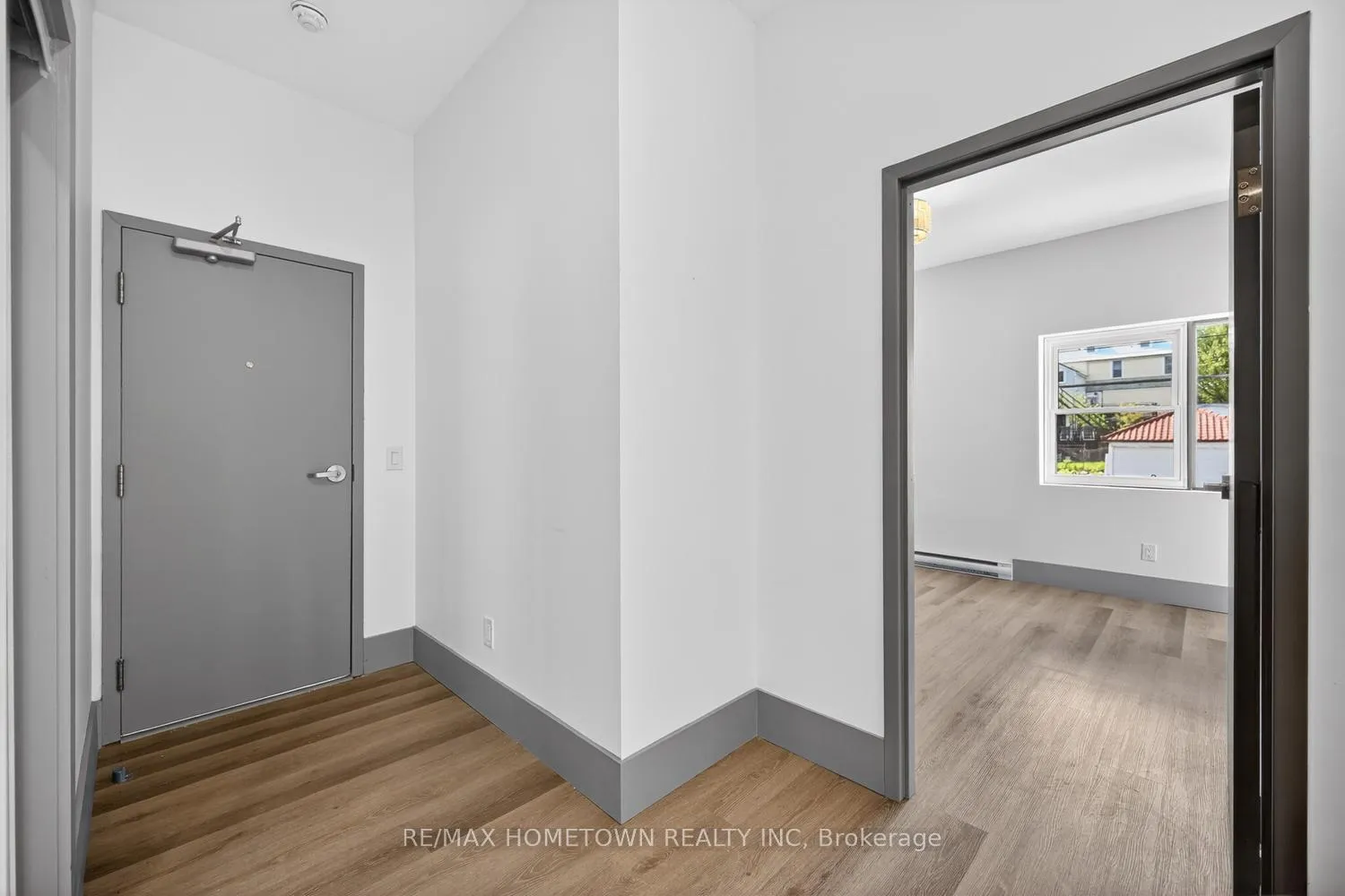 Photo 4 of Unit 203, 48 King Street E, Brockville — HOMEH