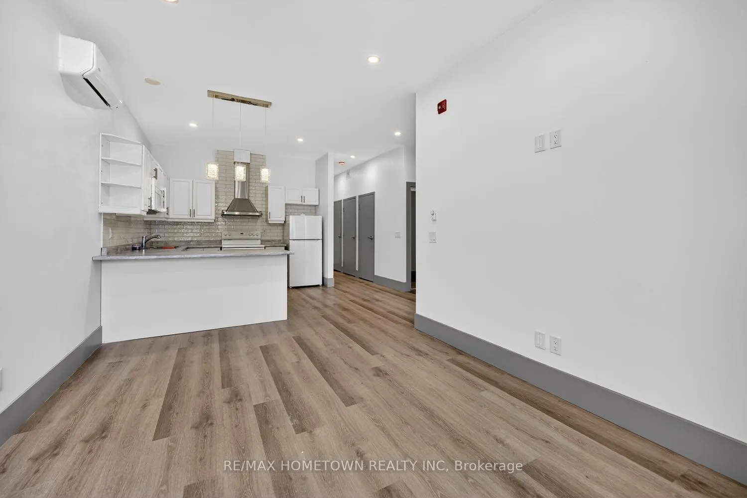 Photo 12 of Unit 203, 48 King Street E, Brockville — HOMEH