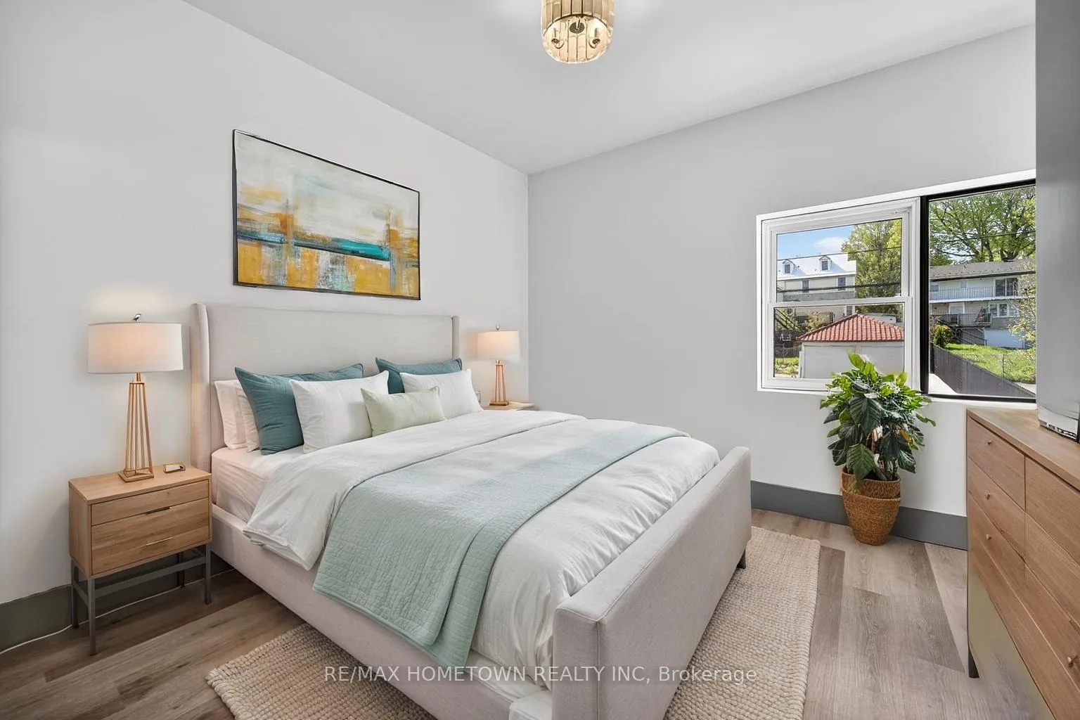 Photo 15 of Unit 203, 48 King Street E, Brockville — HOMEH