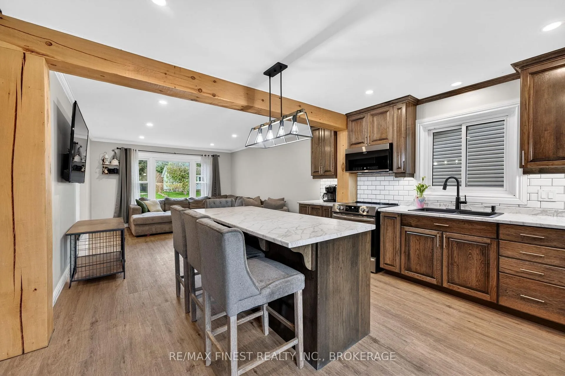 Photo 7 of 239 Cross Street, Deseronto, Deseronto (Town) — HOMEH