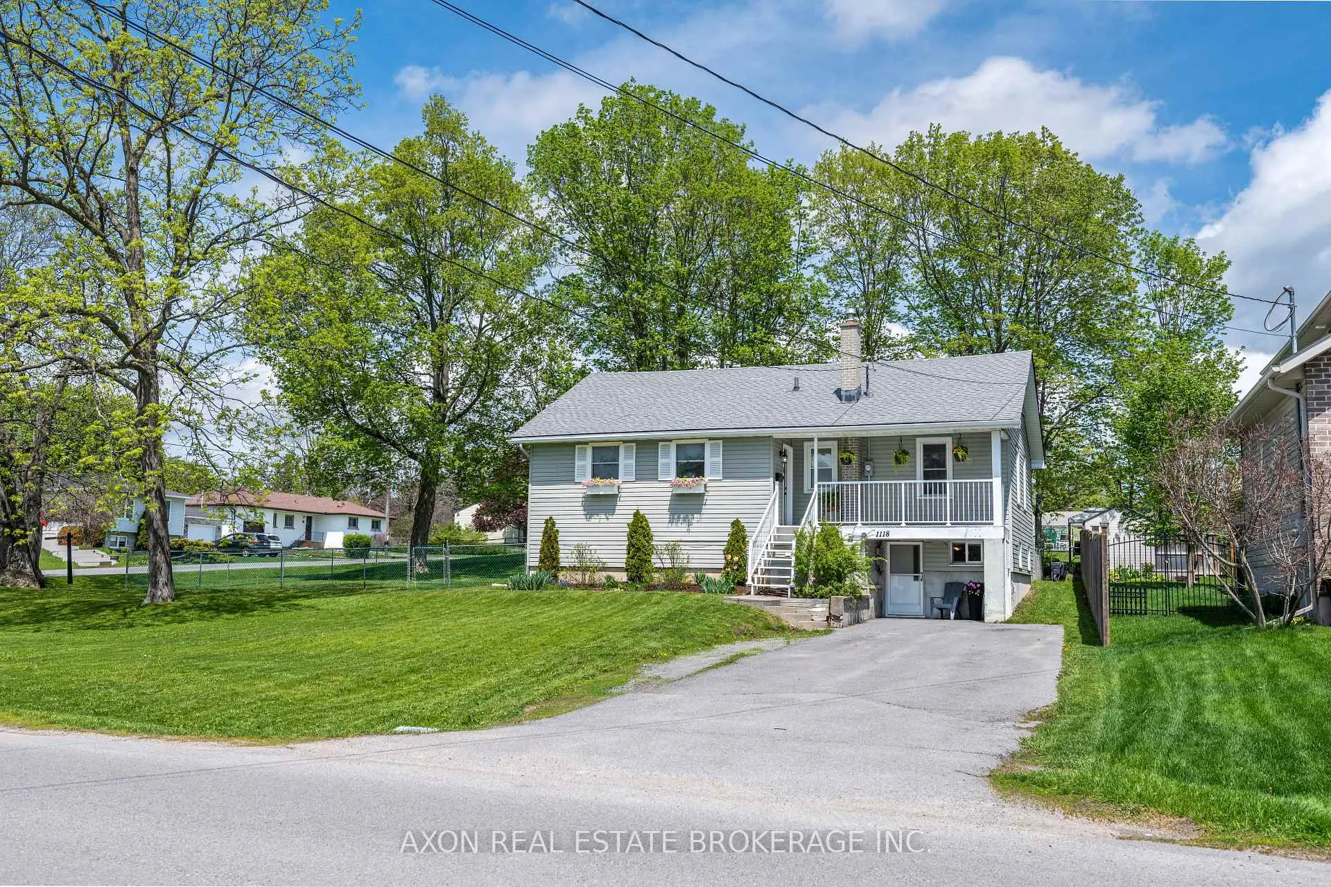 Photo 2 of 1118 Lincoln Drive, Kingston, South of Taylor-Kidd Blvd — HOMEH