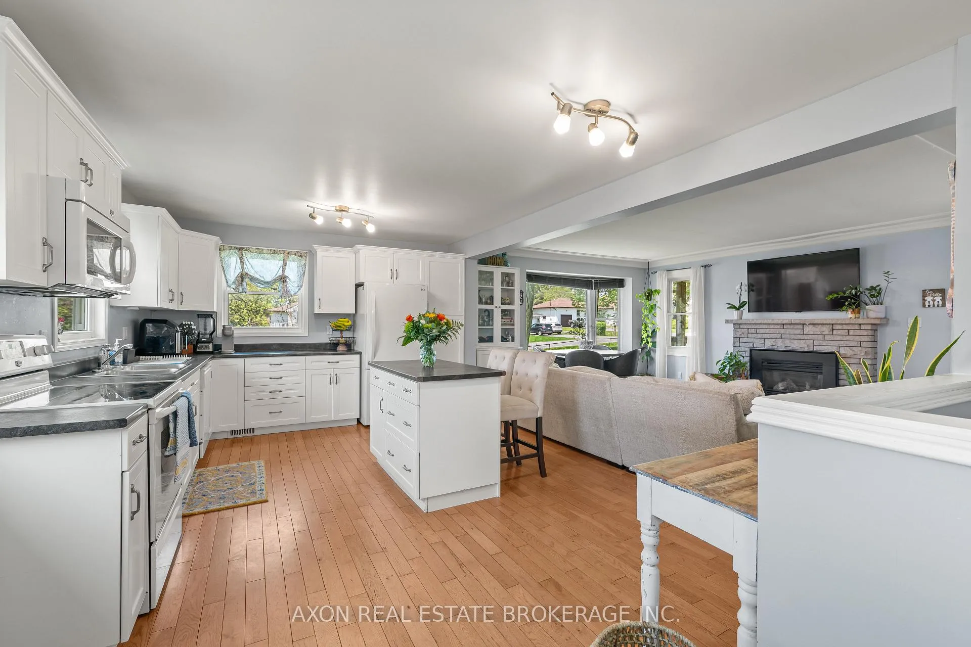 Photo 11 of 1118 Lincoln Drive, Kingston, South of Taylor-Kidd Blvd — HOMEH