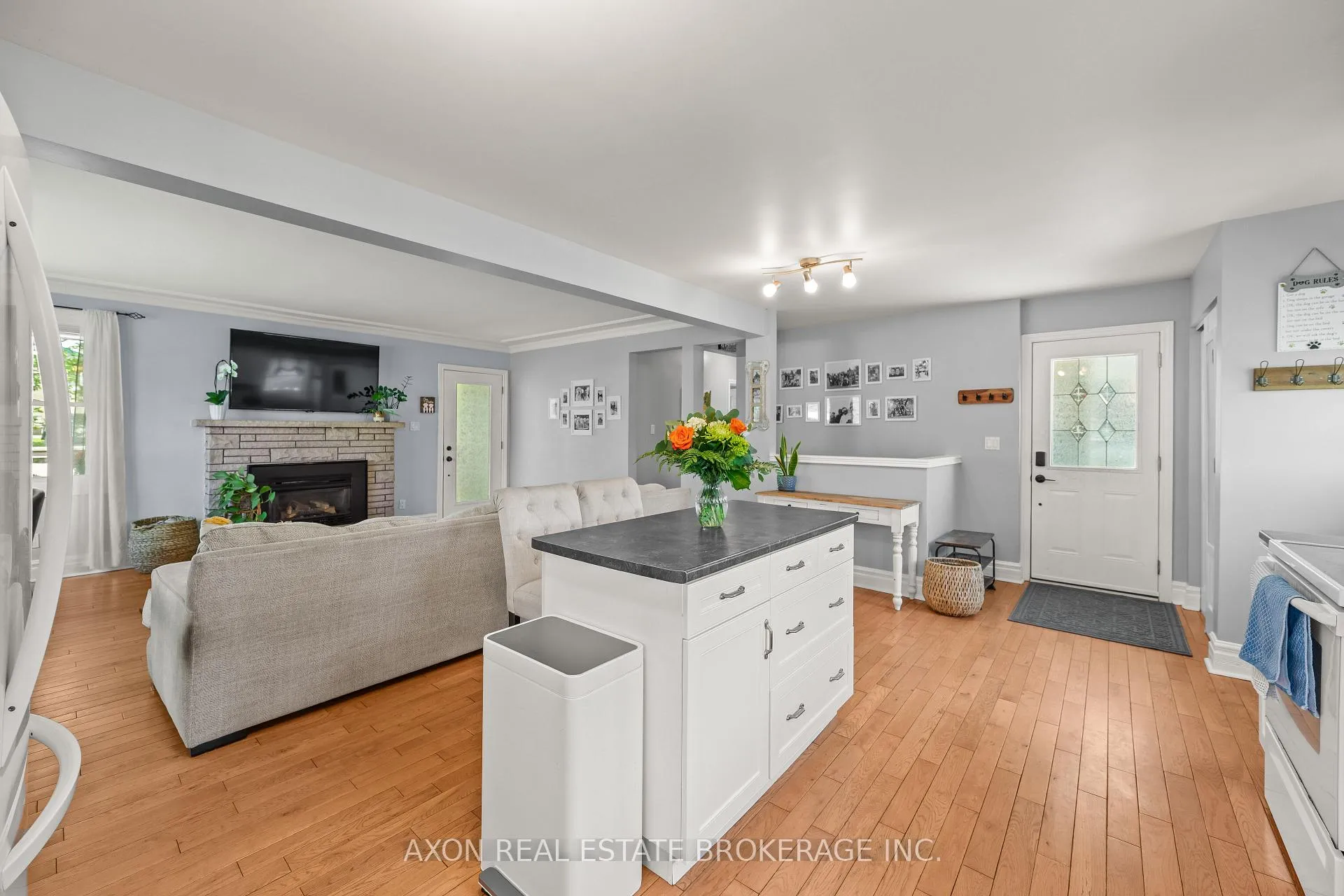 Photo 15 of 1118 Lincoln Drive, Kingston, South of Taylor-Kidd Blvd — HOMEH