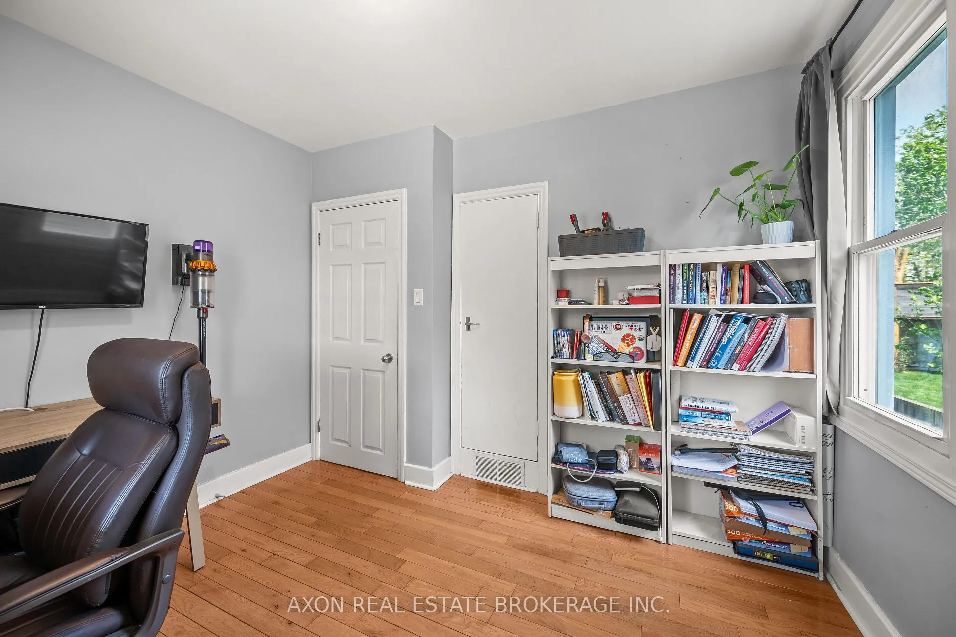 Photo 21 of 1118 Lincoln Drive, Kingston, South of Taylor-Kidd Blvd — HOMEH