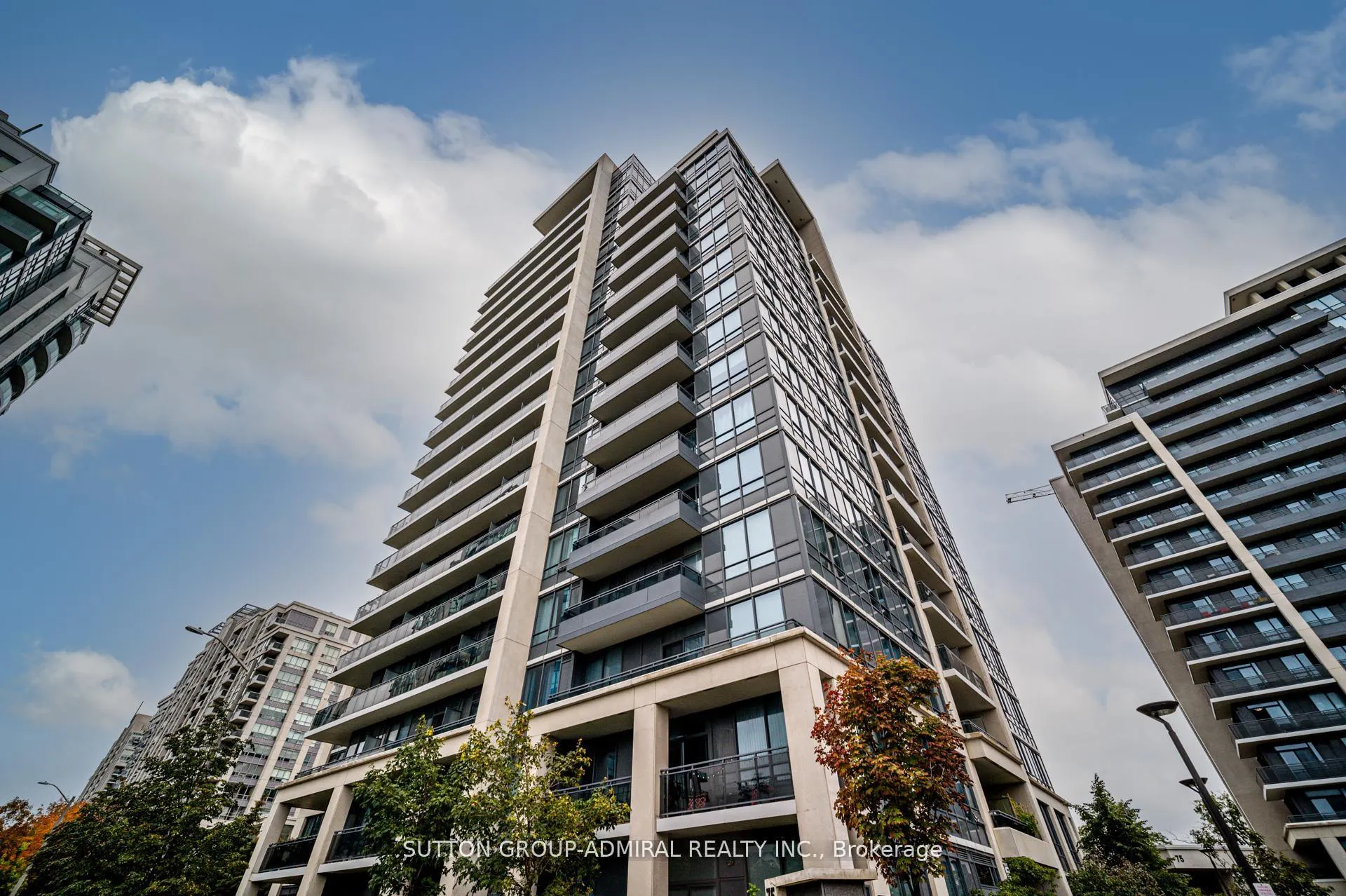 Photo 1 of Unit 512, 75 North Park Road, Vaughan, Beverley Glen — HOMEH