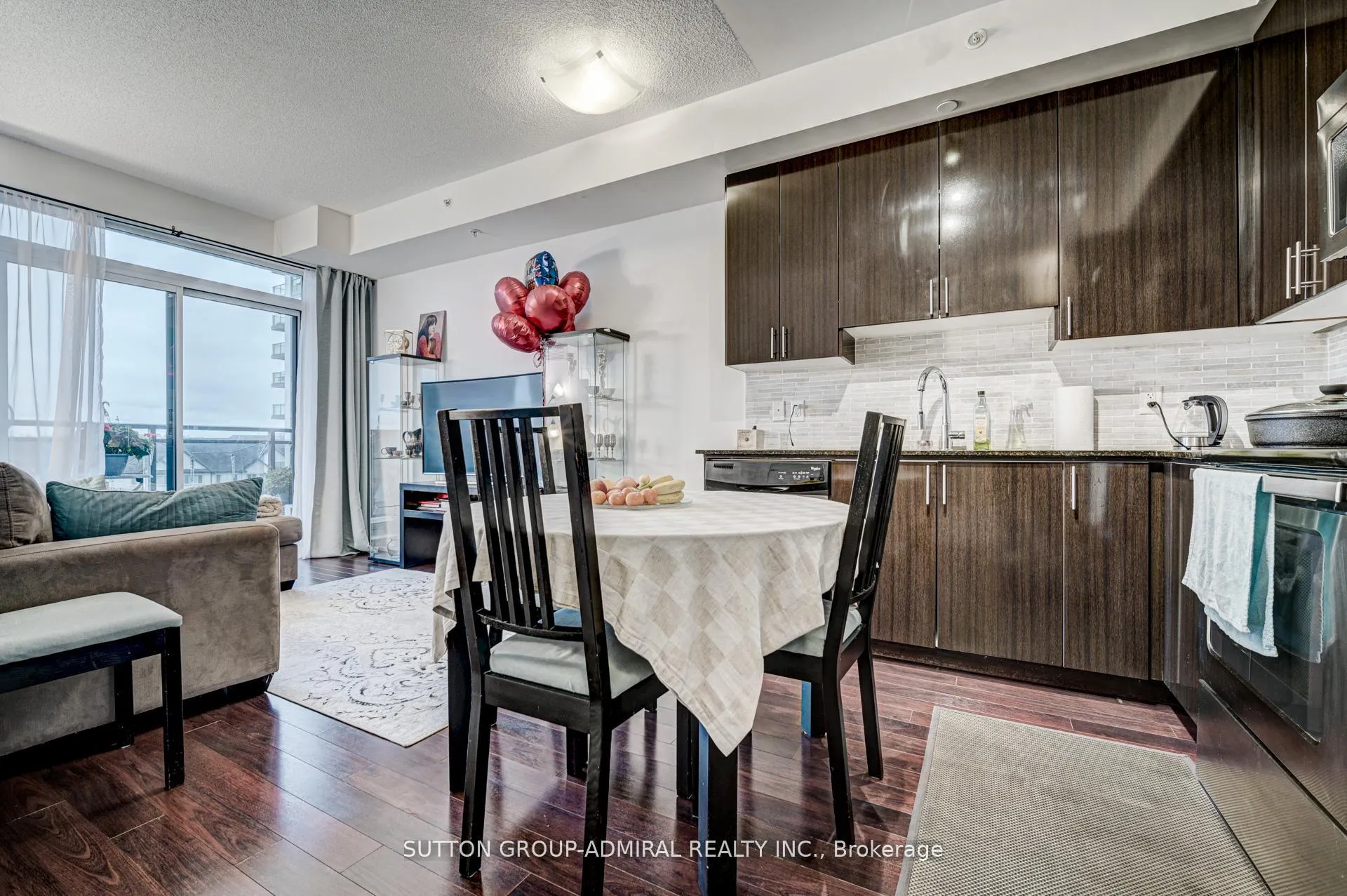 Photo 8 of Unit 512, 75 North Park Road, Vaughan, Beverley Glen — HOMEH