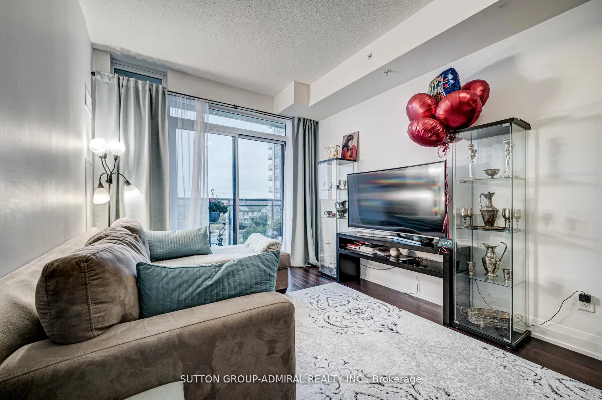 Photo 9 of Unit 512, 75 North Park Road, Vaughan, Beverley Glen — HOMEH