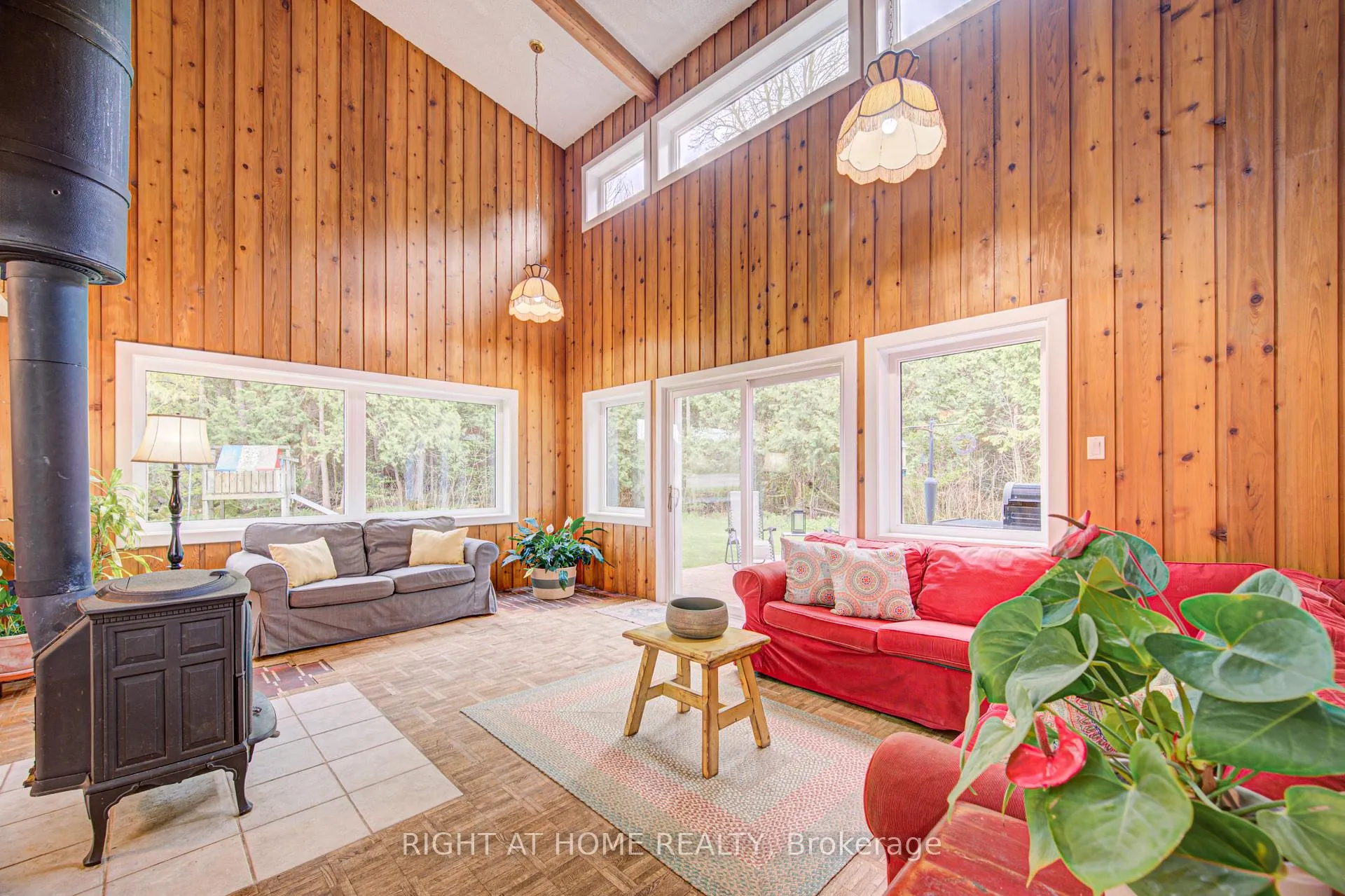 Photo 10 of 536 11th Con Road E, Hamilton, Rural Flamborough — HOMEH