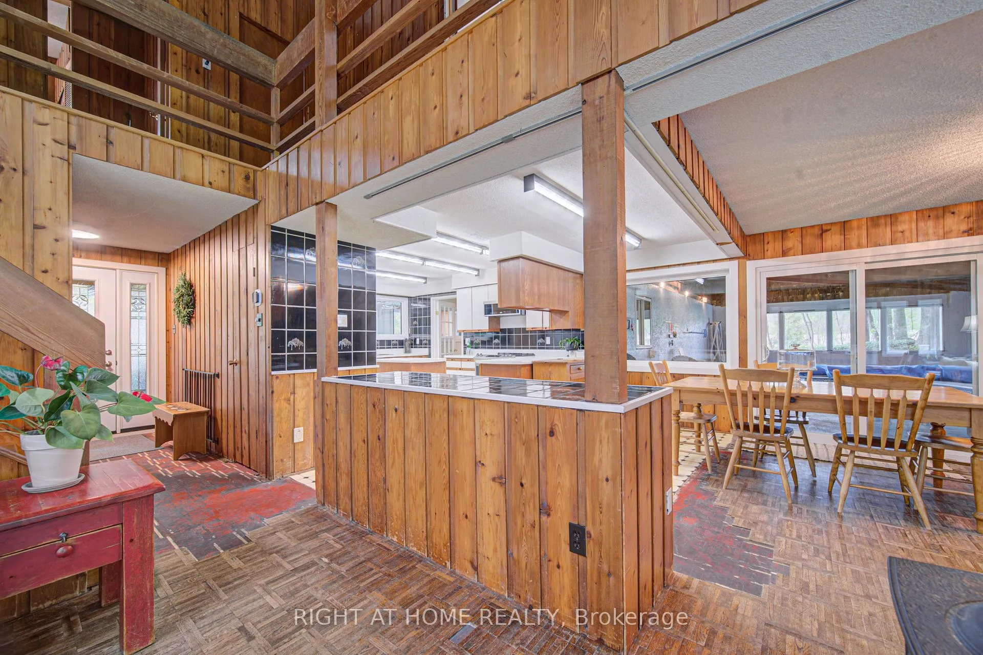 Photo 17 of 536 11th Con Road E, Hamilton, Rural Flamborough — HOMEH