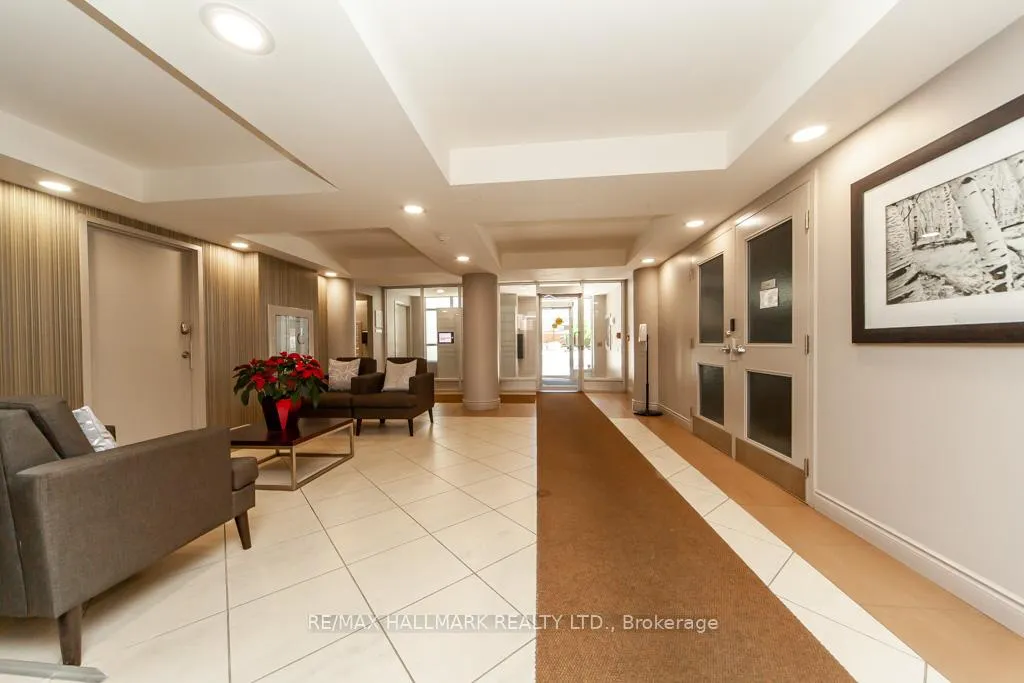 Photo 6 of Unit 1103, 330 Adelaide Street E, Toronto, Moss Park — HOMEH