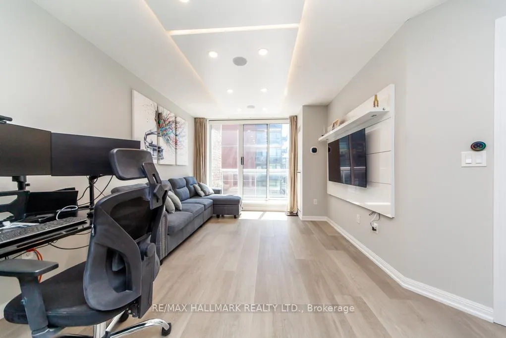 Photo 10 of Unit 1103, 330 Adelaide Street E, Toronto, Moss Park — HOMEH