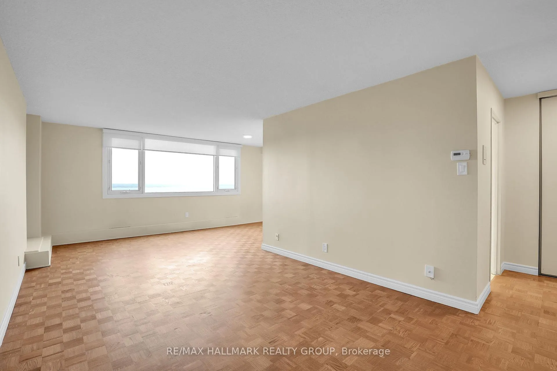 Photo 3 of Unit 1907, 265 Poulin Avenue, Ottawa, Britannia — HOMEH