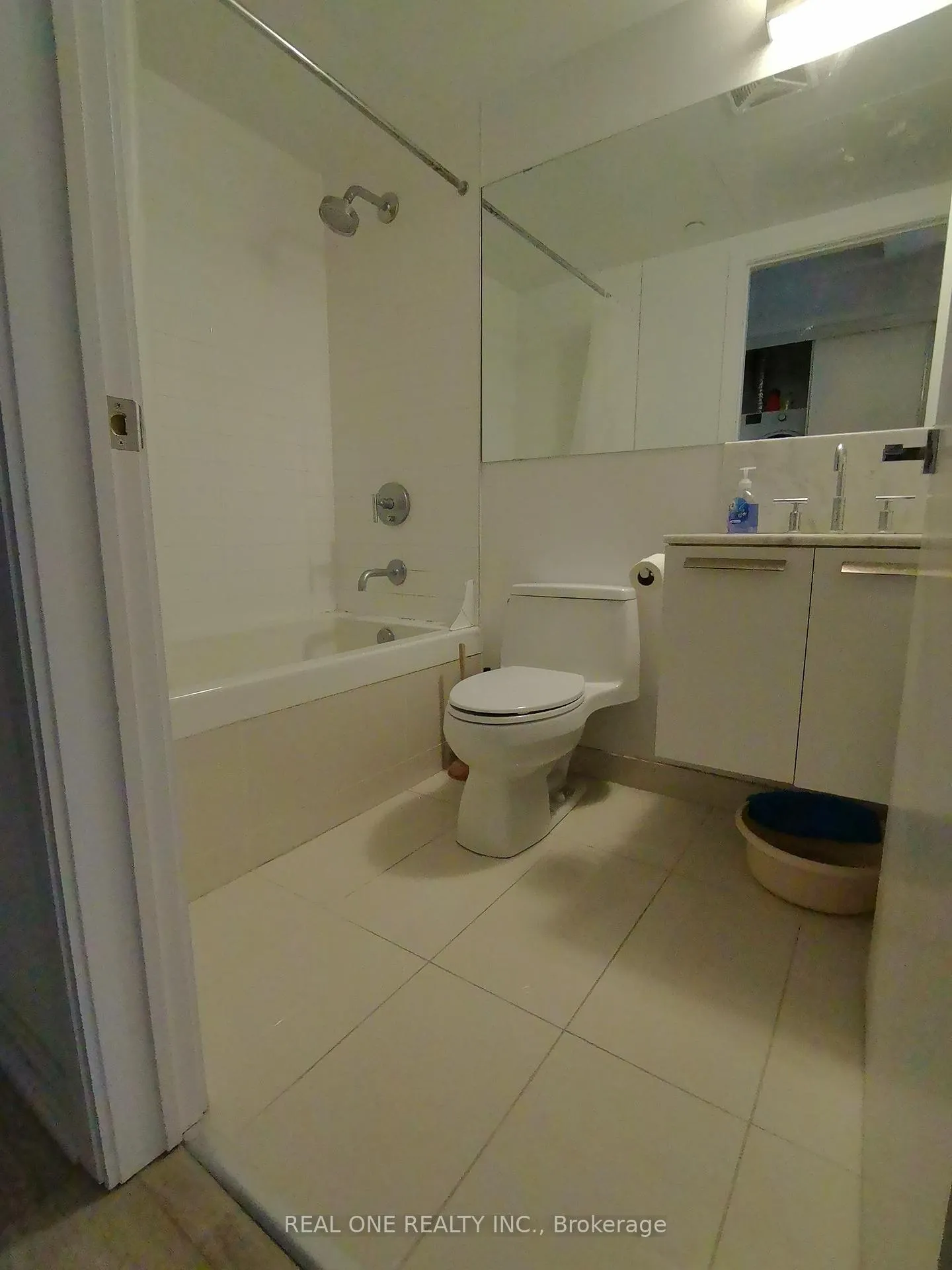 Photo 9 of Unit 803, 42 Charles Street E, Toronto, Church-Yonge Corridor — HOMEH