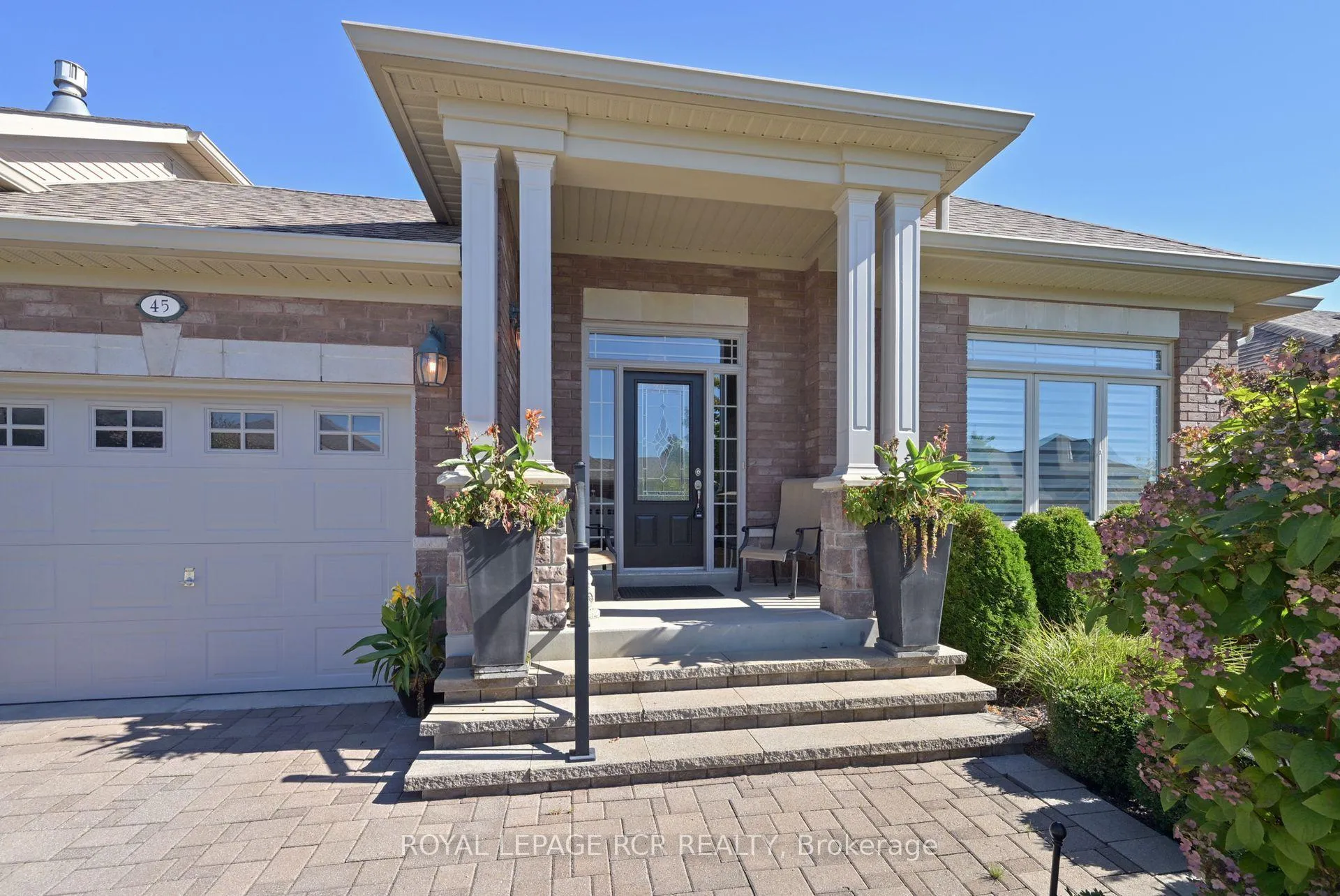 Photo 3 of 45 Hillcrest Drive, New Tecumseth, Alliston — HOMEH