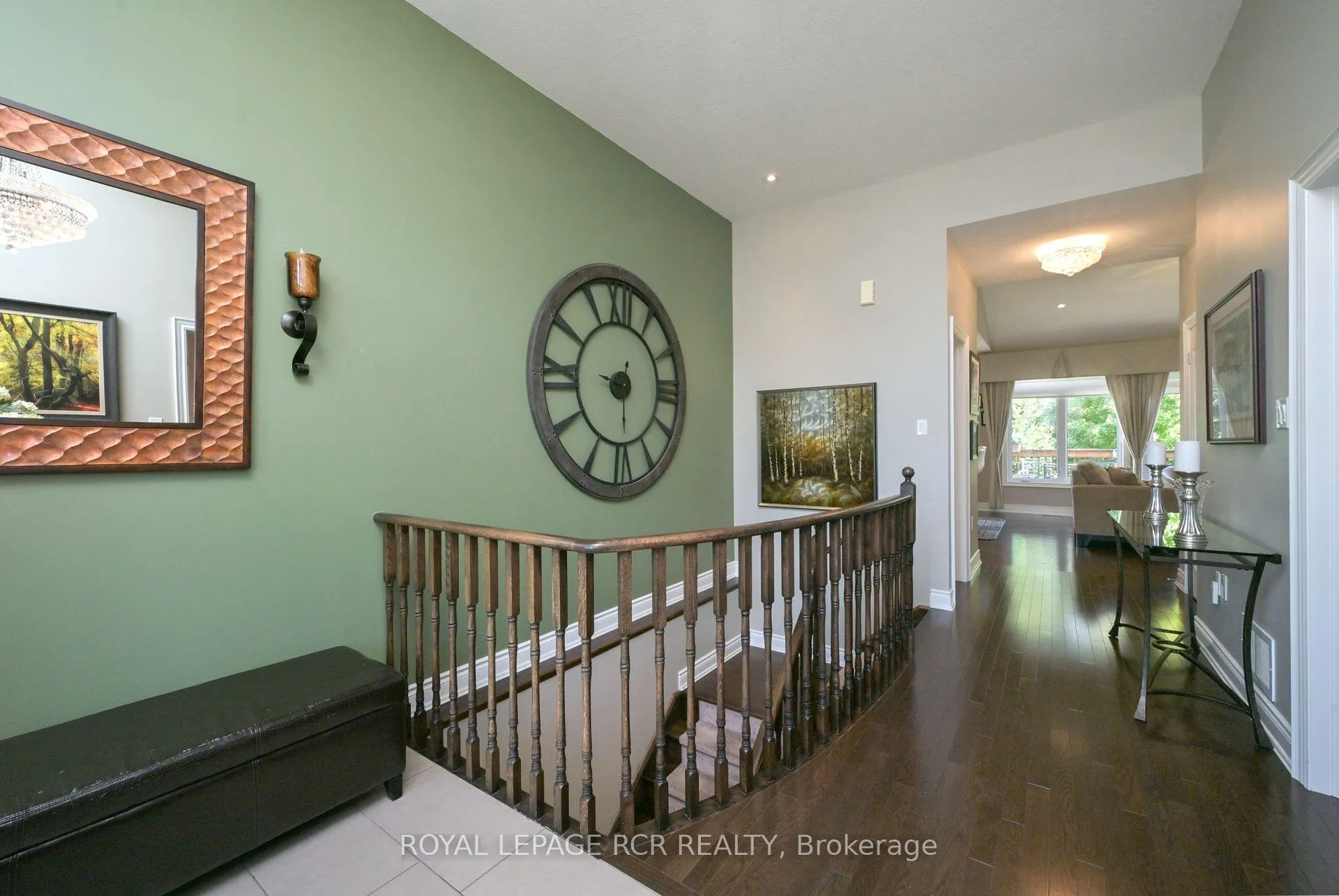 Photo 5 of 45 Hillcrest Drive, New Tecumseth, Alliston — HOMEH