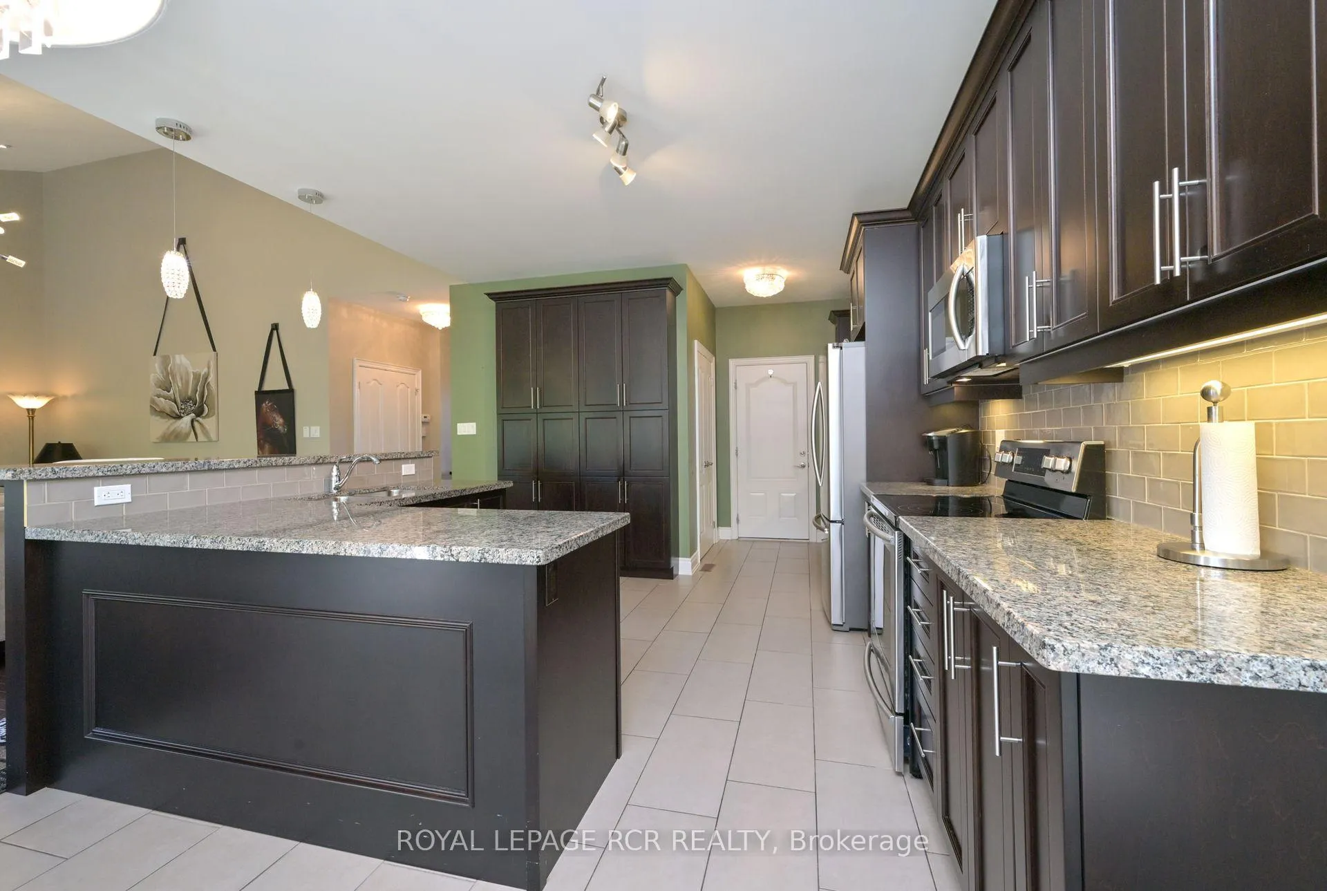 Photo 11 of 45 Hillcrest Drive, New Tecumseth, Alliston — HOMEH