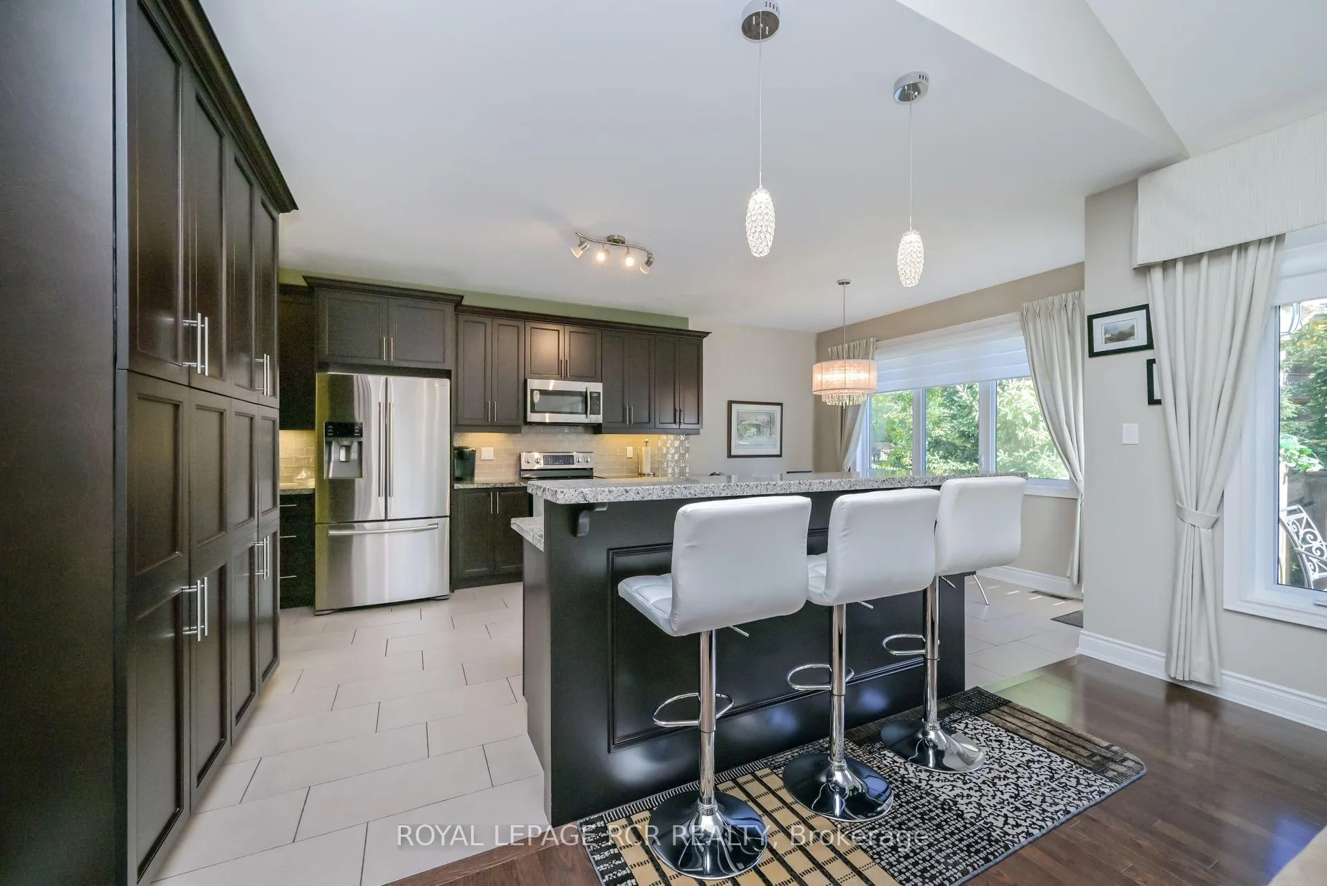 Photo 14 of 45 Hillcrest Drive, New Tecumseth, Alliston — HOMEH