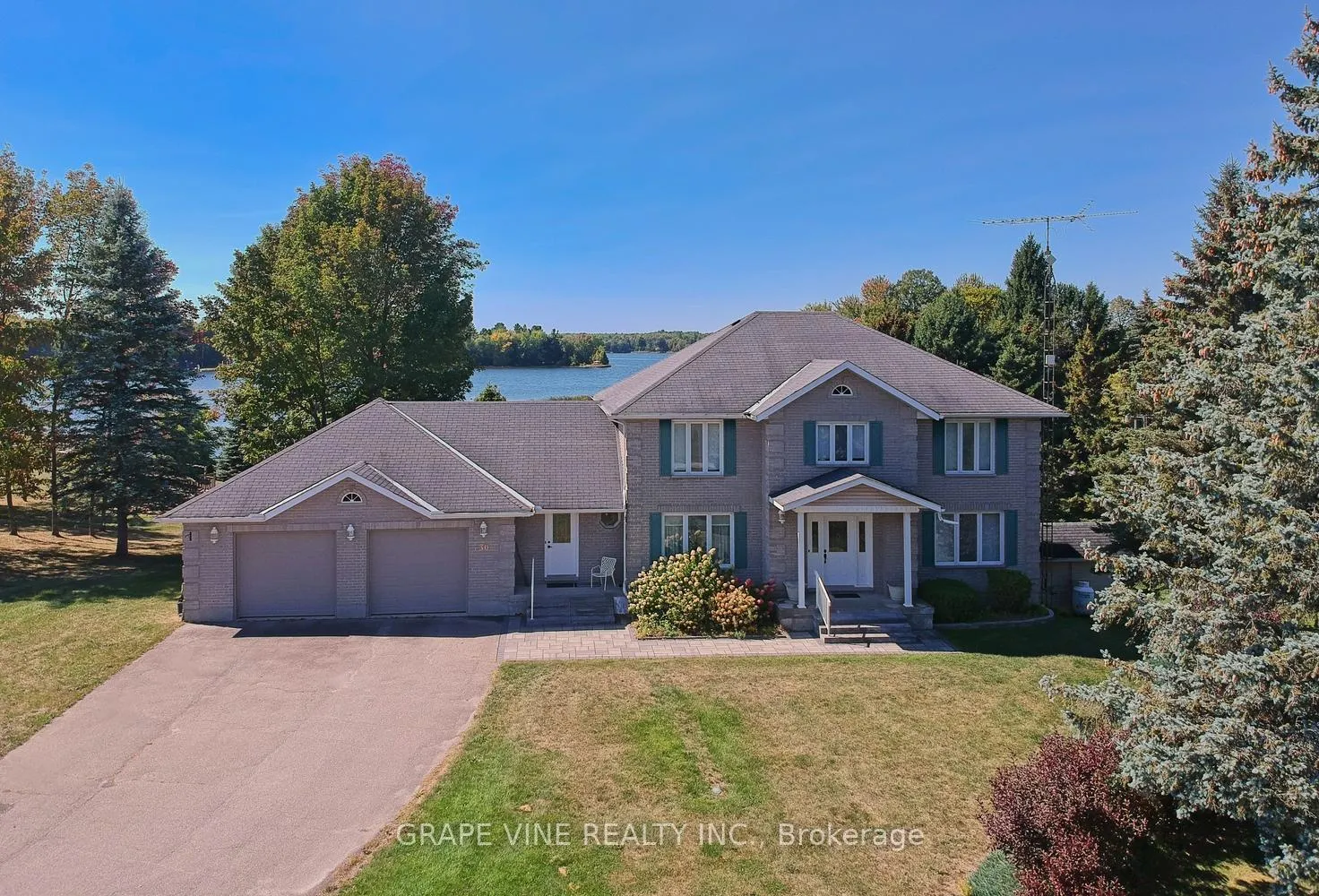 Photo 1 of 30 R14, RR#1 Road, Rideau Lakes, Rideau Lakes (South Elmsley) Twp — HOMEH