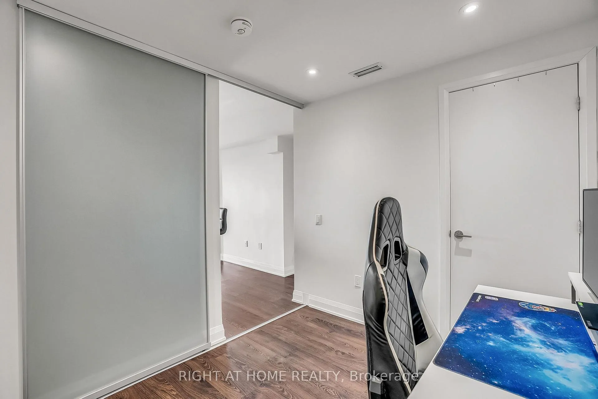 Photo 25 of Unit 810, 4800 Highway 7, Vaughan, East Woodbridge — HOMEH