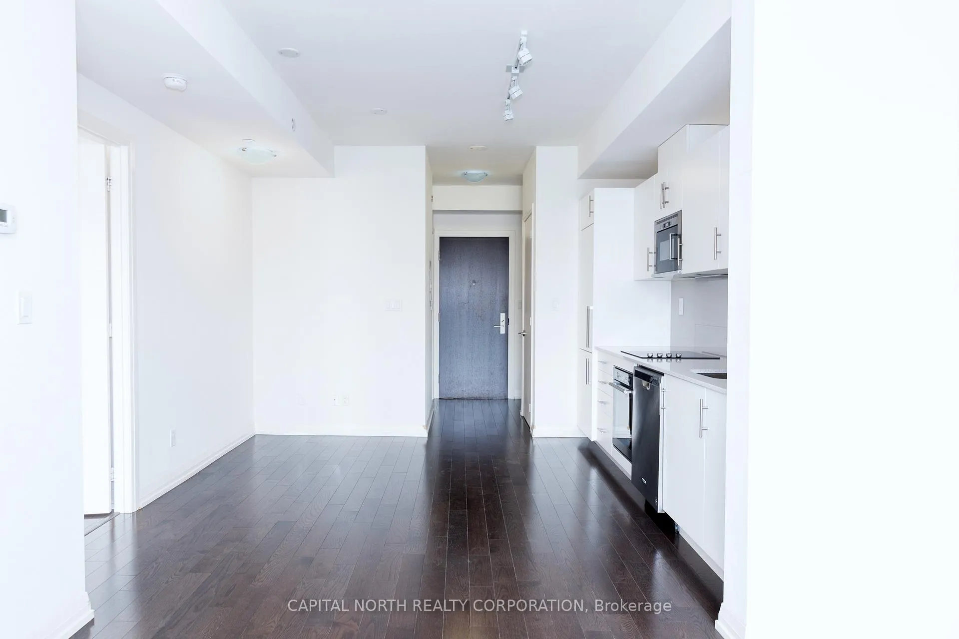 Photo 5 of Unit 629, 460 Adelaide Street E, Toronto, Moss Park — HOMEH