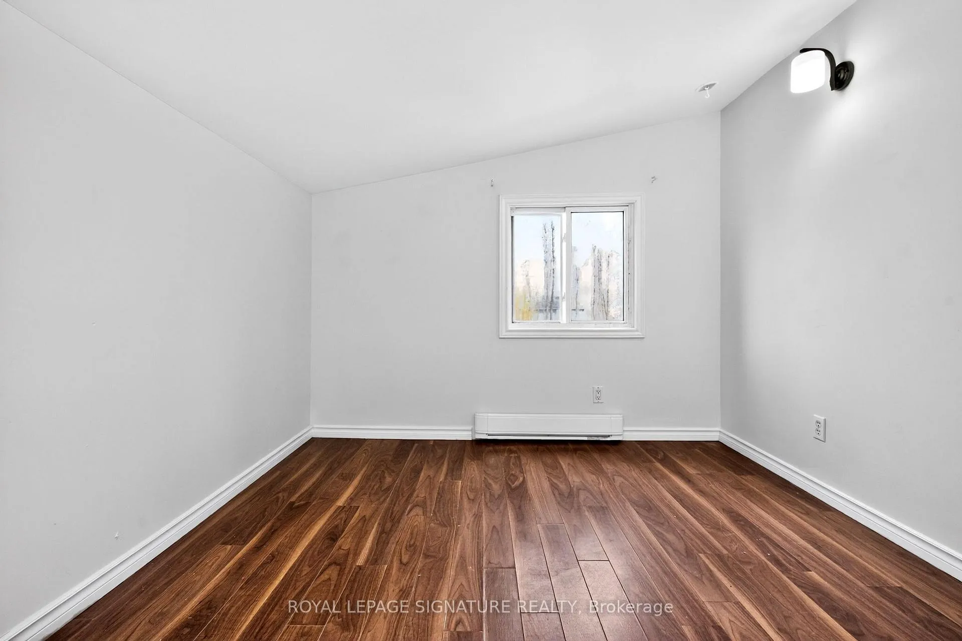 Photo 16 of 120 Maple Street, Tay, Victoria Harbour — HOMEH