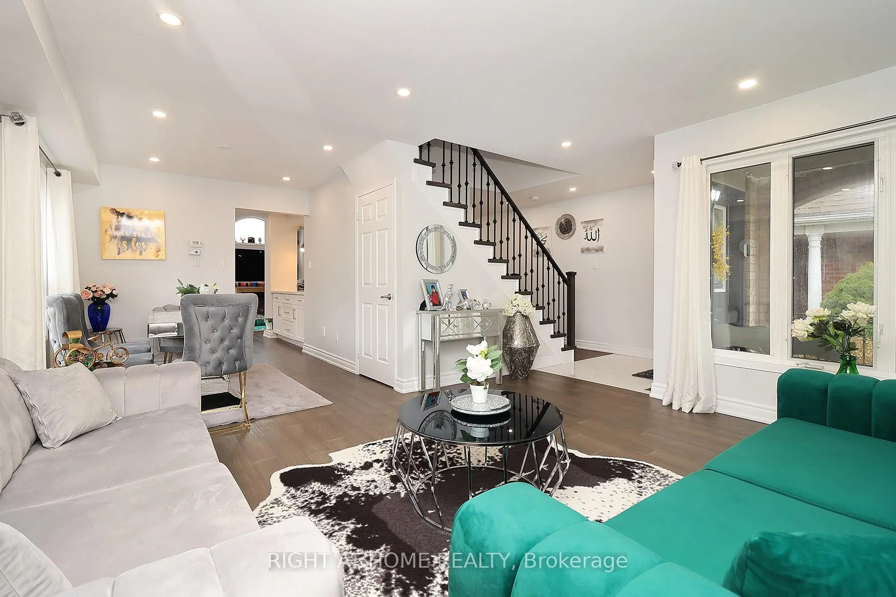 Photo 4 of 27 Foundry Lane, Whitby, Williamsburg — HOMEH