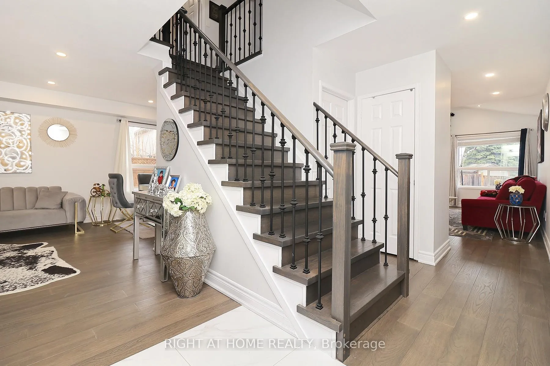 Photo 7 of 27 Foundry Lane, Whitby, Williamsburg — HOMEH