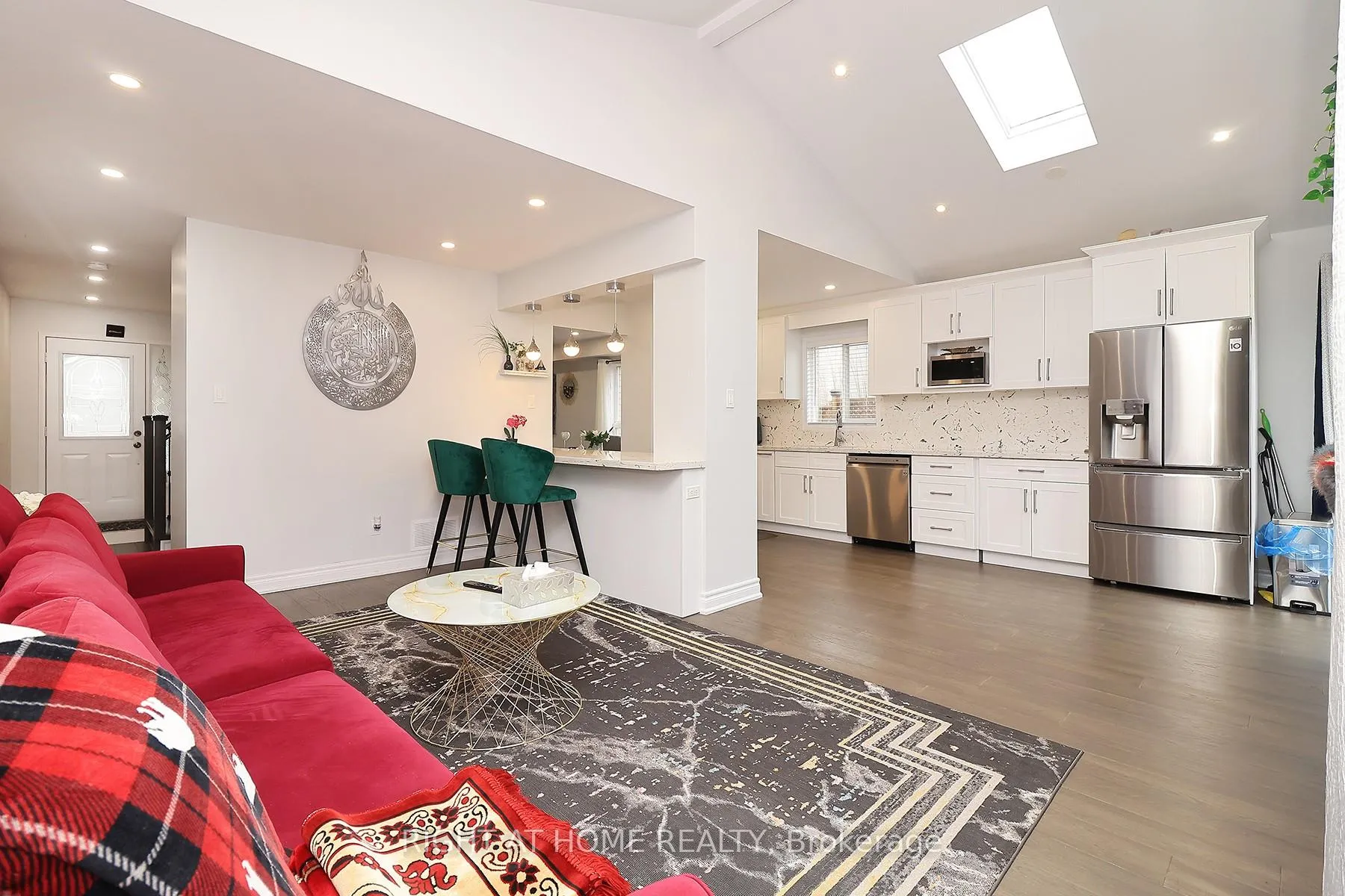 Photo 11 of 27 Foundry Lane, Whitby, Williamsburg — HOMEH